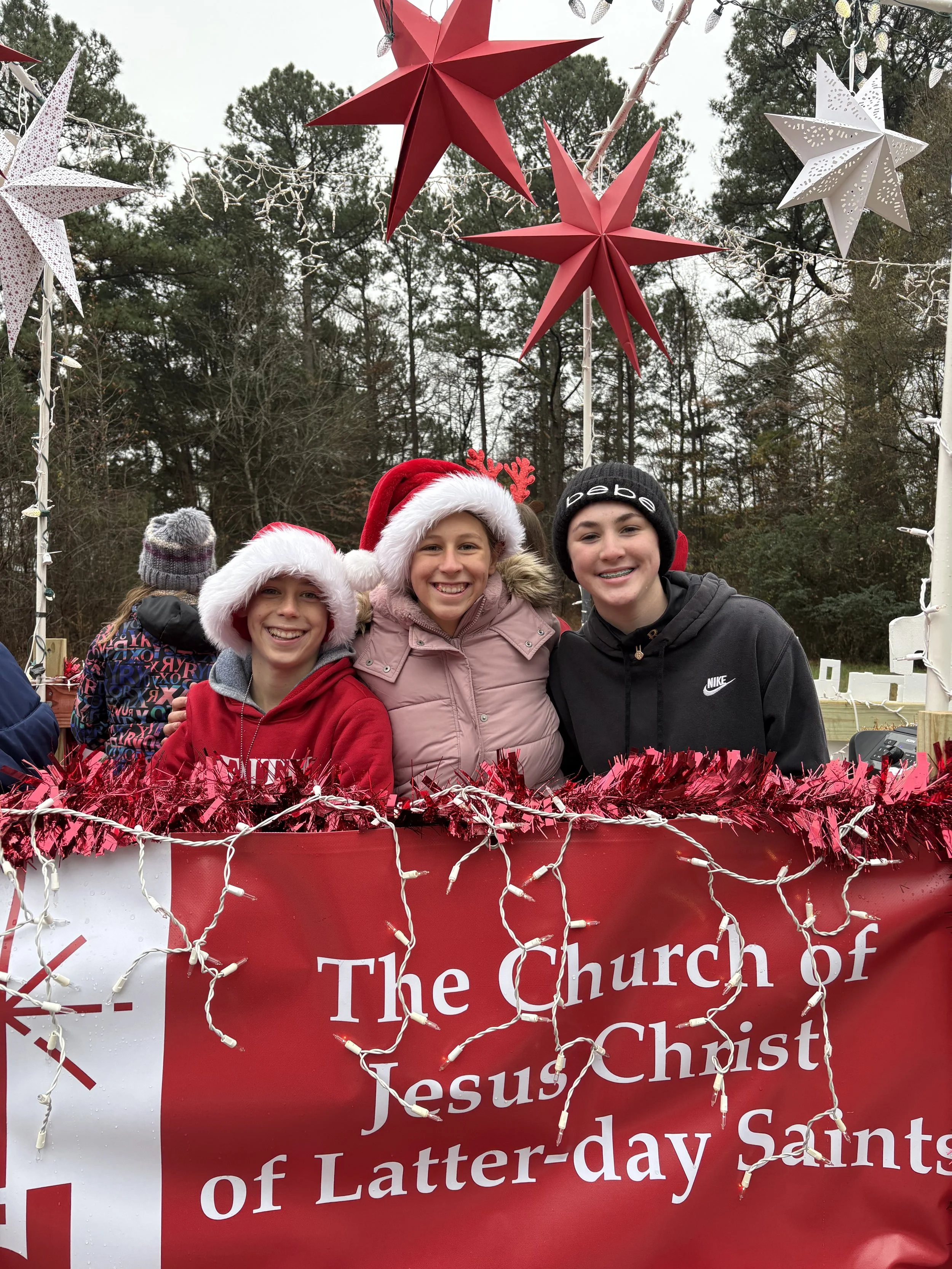 Stake Members Share Christ’s Light in Youngsville and Franklinton Parades