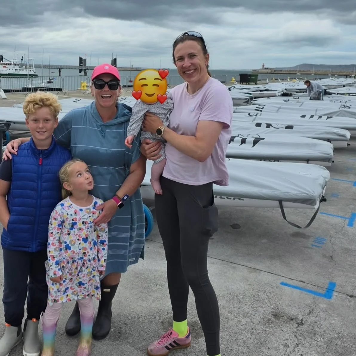 Moms who race. ⛵️

And the little people watching us do it.

Pretty special getting to share a start line with @annalise_murphy, with all our kids along for the ride. 🇮🇪

Turns out motherhood doesn&rsquo;t have to mean you&rsquo;re done chasing thi