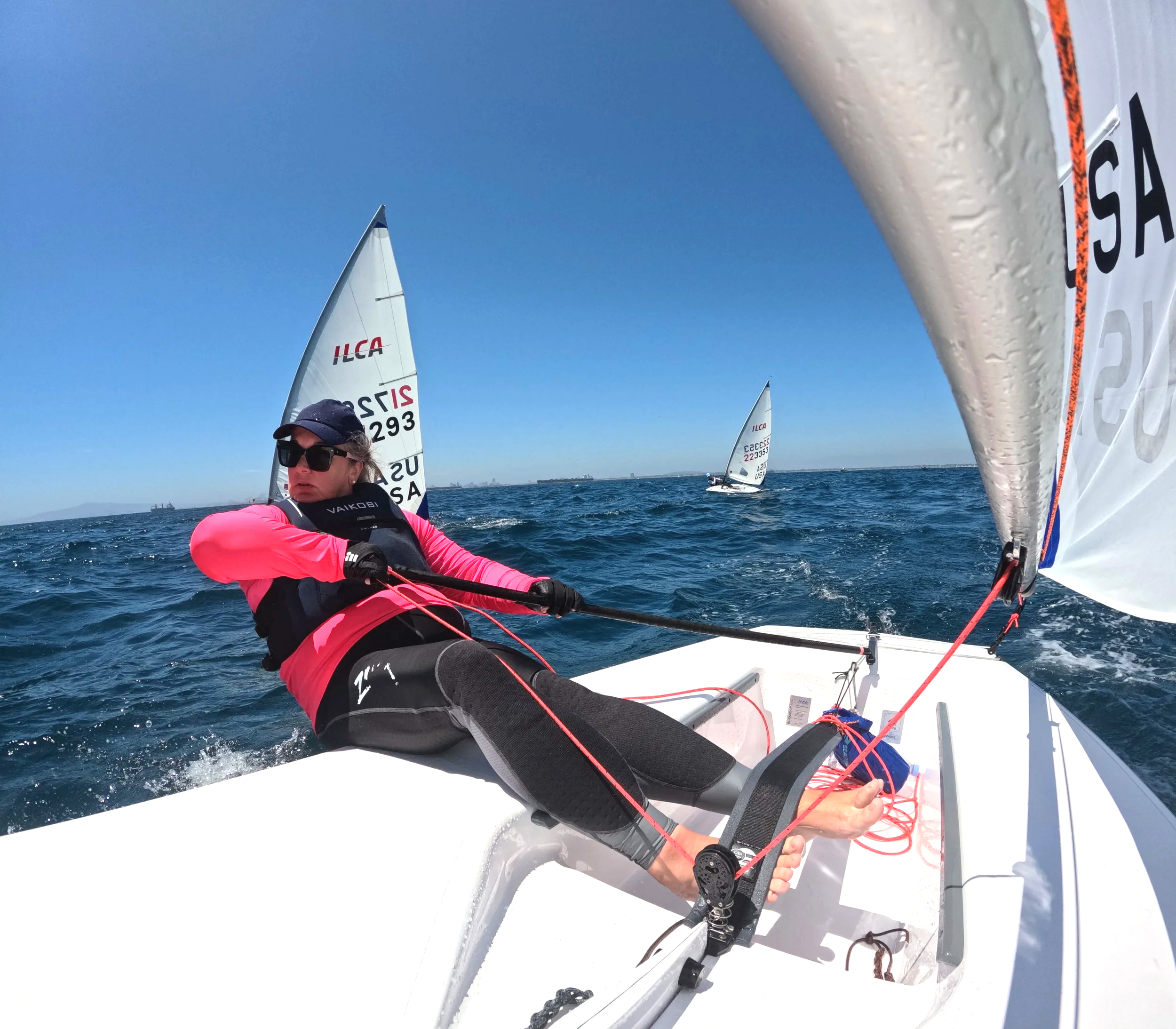 Lauren Wilson Hiking in Competitive ILCA Fleet.png