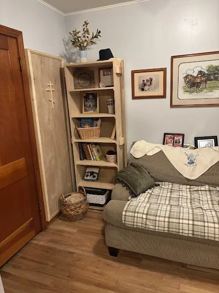 Bookcase.jpg
