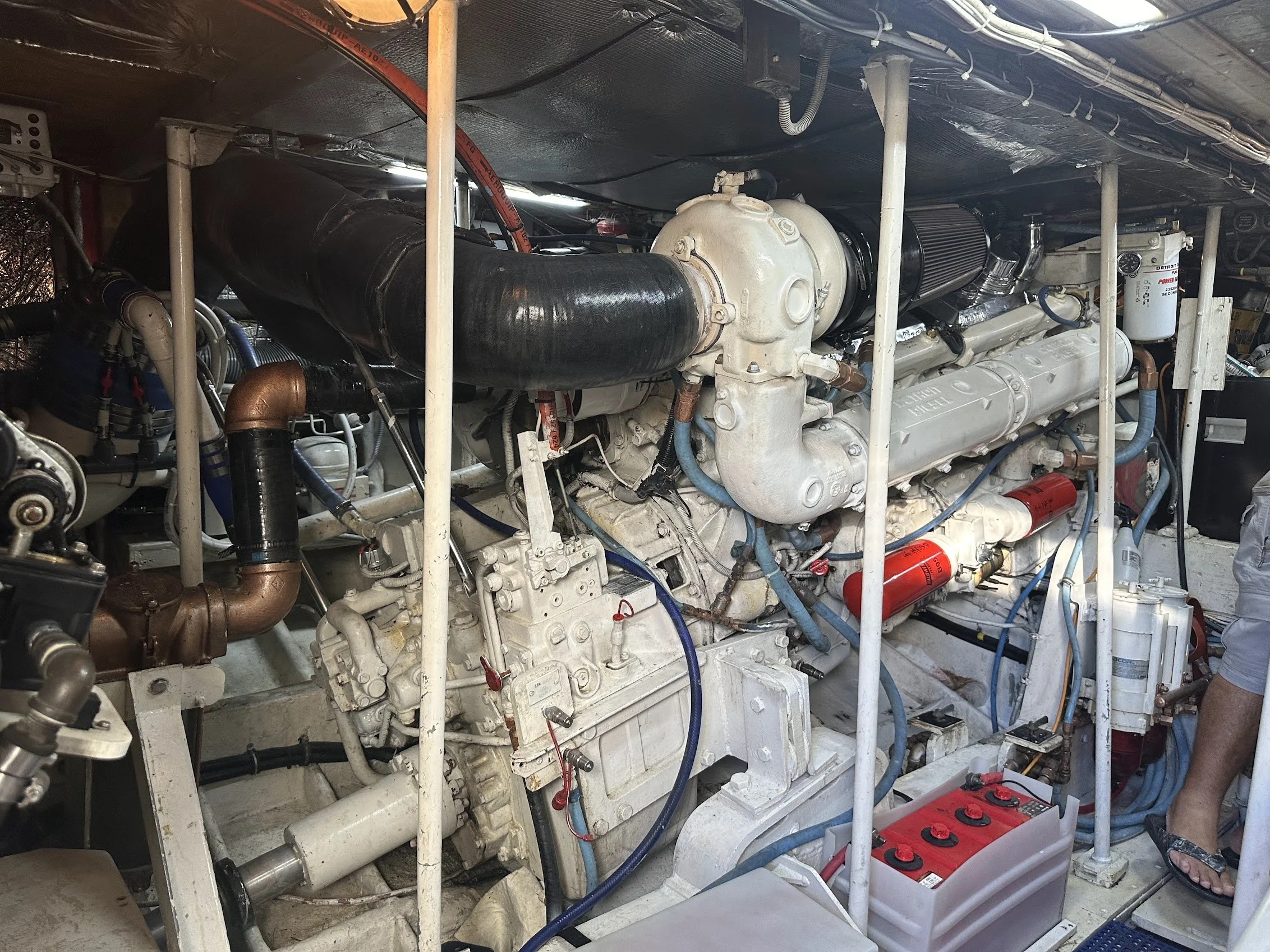 The Hidden Danger in Your Oil Filter: Why a Missing Valve Could Be Costing Your Marine Engine Its Life.