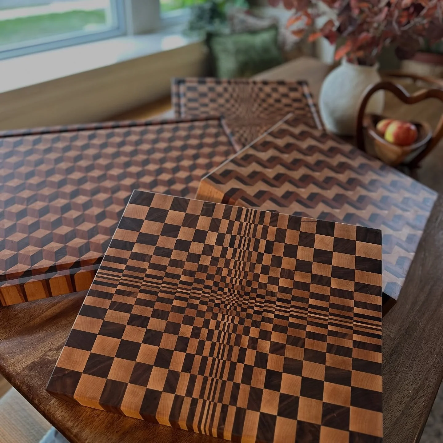Handmade end grain cutting boards.
Built to last. Built to stand out 
Available on out website 
.
.
.
#secretsocietywoodcraft
#woodworker #woodworking #cuttingboard #woodwork #woodworkerlife #wood #endgrain #handmade #walrusoil #titebond #titebond3 #