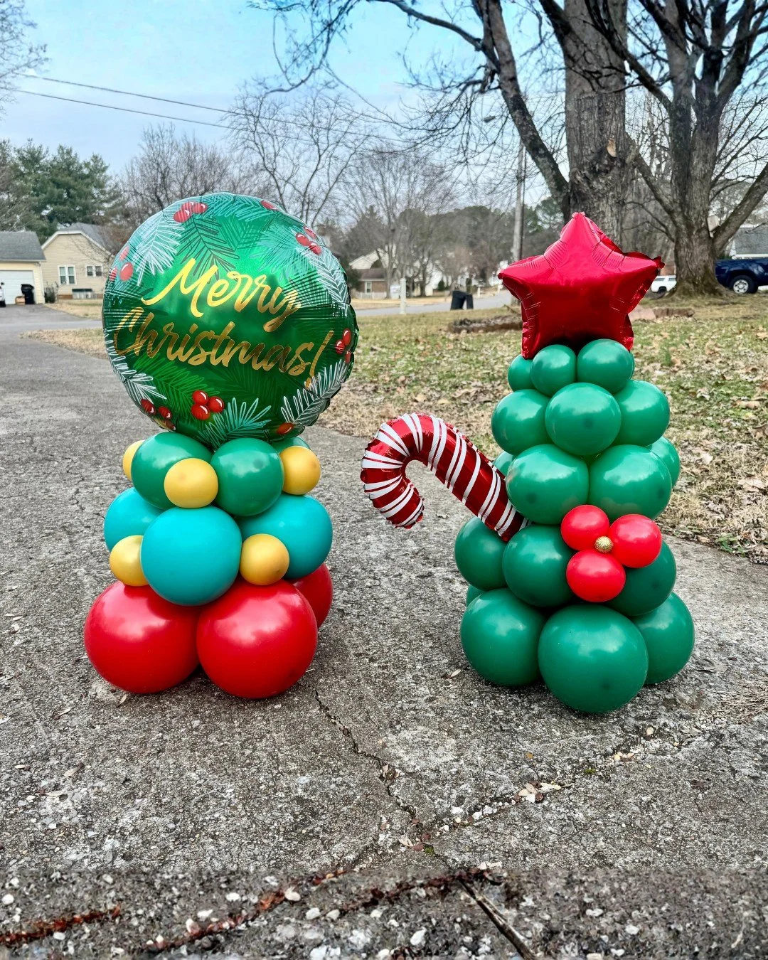 I very much enjoy when I get pics of balloons in their new home. Here are some tabletops I made from my driveway to their event. Sometimes I forget to take a &ldquo;before&rdquo; pic. I&rsquo;m trying to do better. 

#poppyrosecreations #murfreesboro