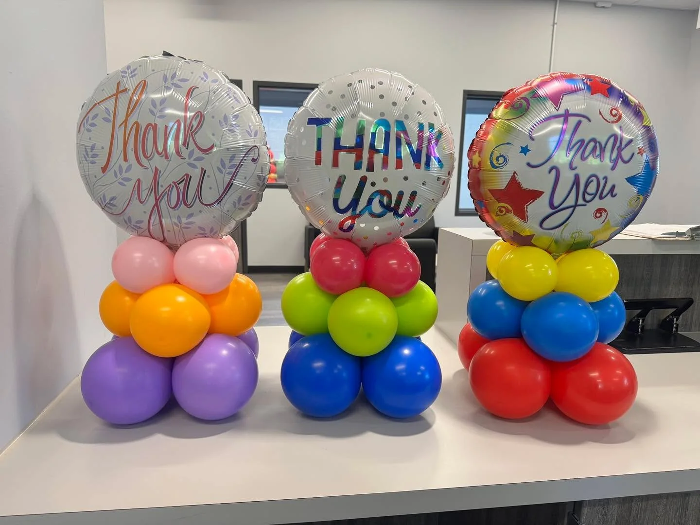 Happy Administrative Professionals Day. I made these for our fabulous office crew! 
#poppyrosecreations #smallbusiness #balloons #murfreesborotnballoons #middletn #murfreesboro #balloondecor #administrativeprofessionalsday #administrativeprofessional