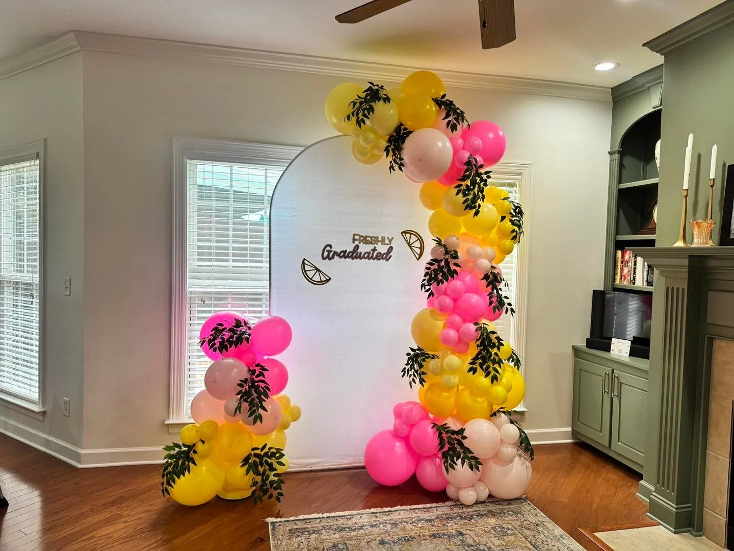 Freshly Graduated theme for a high school graduation. The decor was superb and the balloon colors matched perfectly! This is definitely one of my favorites.
.
Sempertex Matte Pink
Decomex Standard Pink
Decomex Standard Yellow
Decomex Yellowish
.
#bal