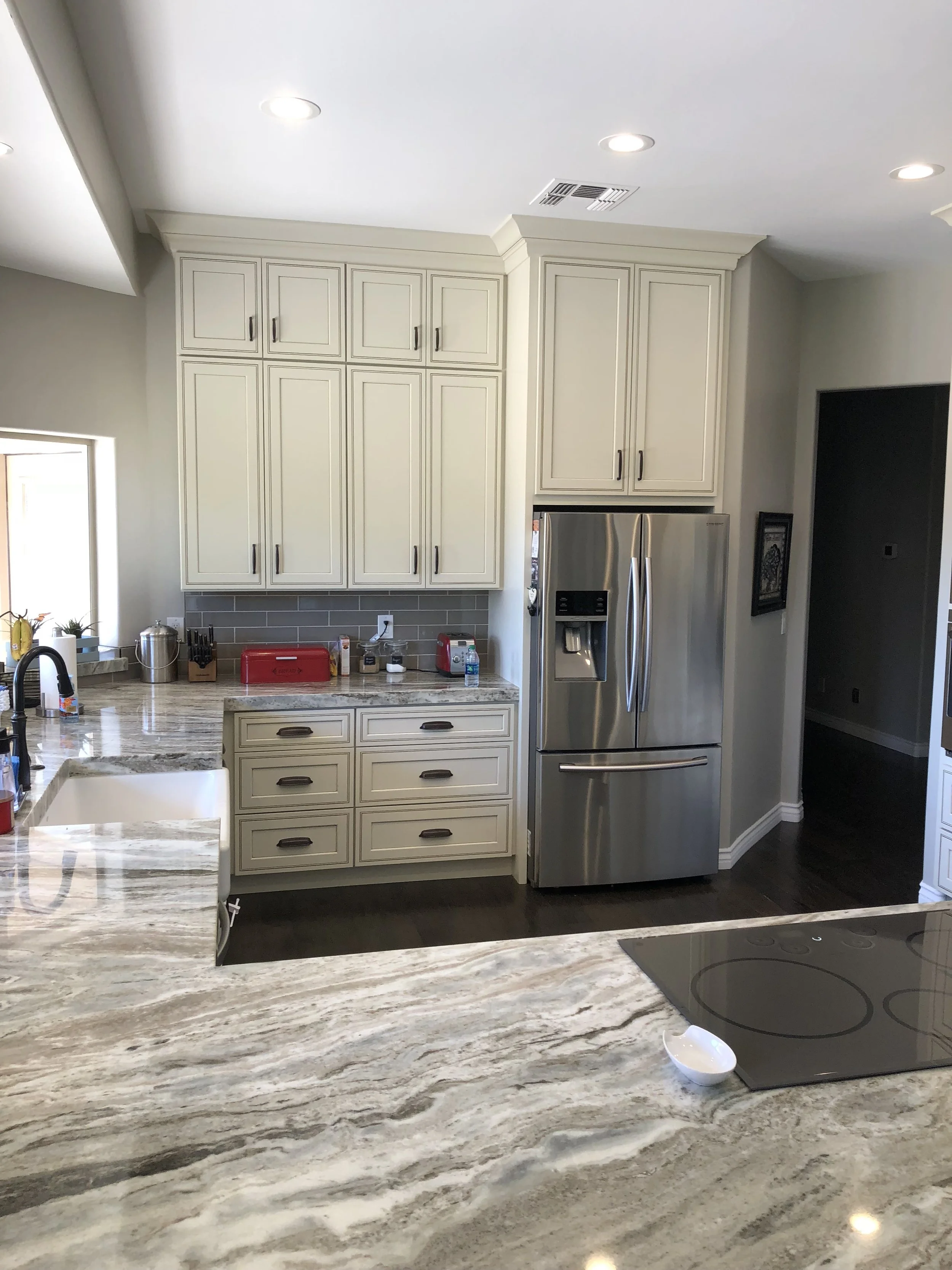 shaker kitchen cabinet with beaded detail