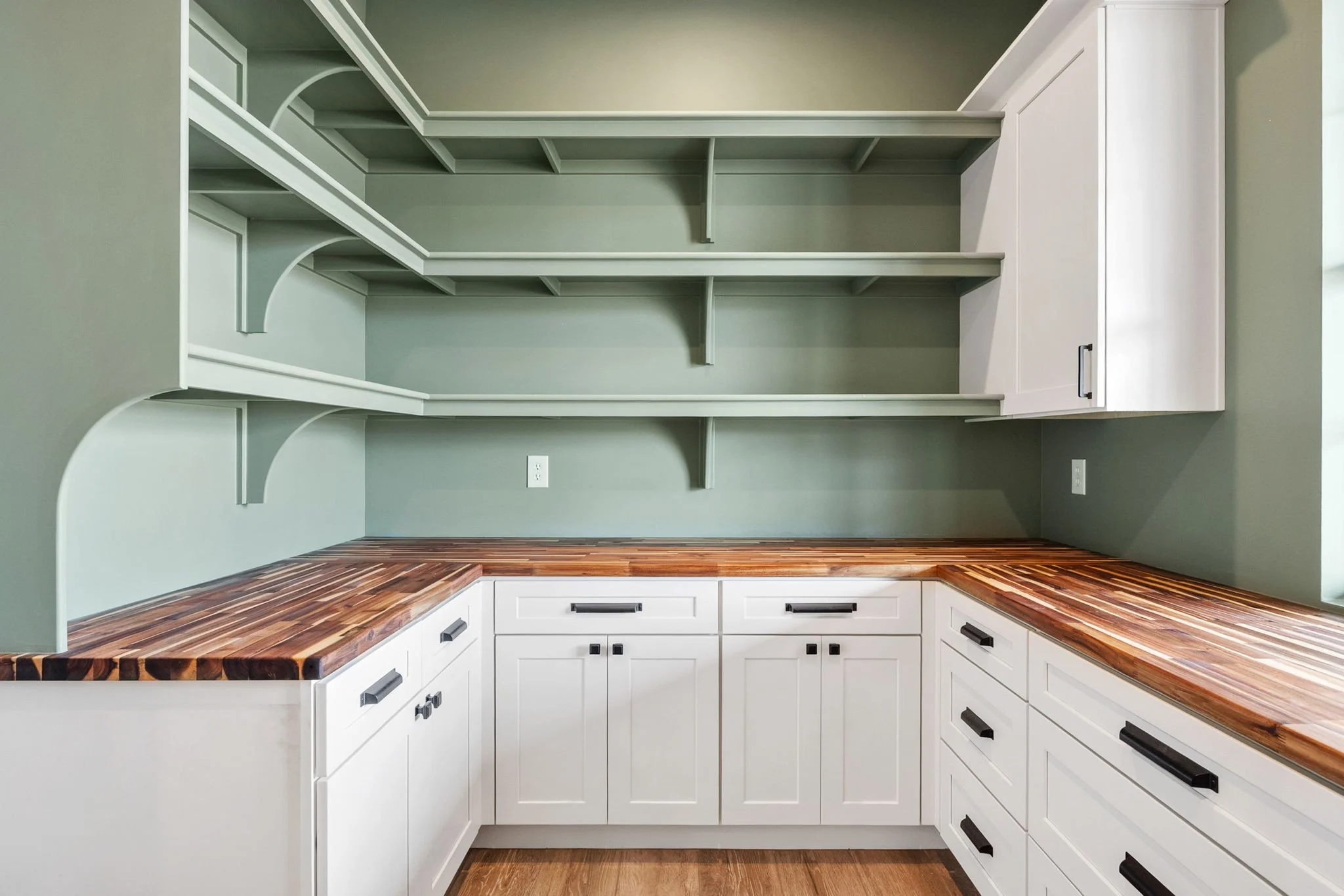36-Pantry (4).jpg