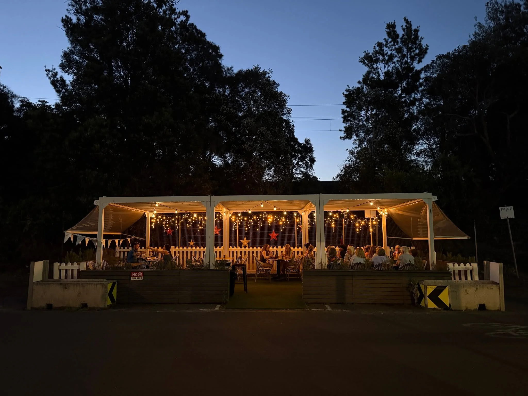 Kick back this summer in our alfresco area!

Our semi-covered outdoor space lets you enjoy the fresh air while staying shaded, making it perfect for long lunches, sunset drinks and easy summer evenings with friends.

Just sit back, relax, and let the