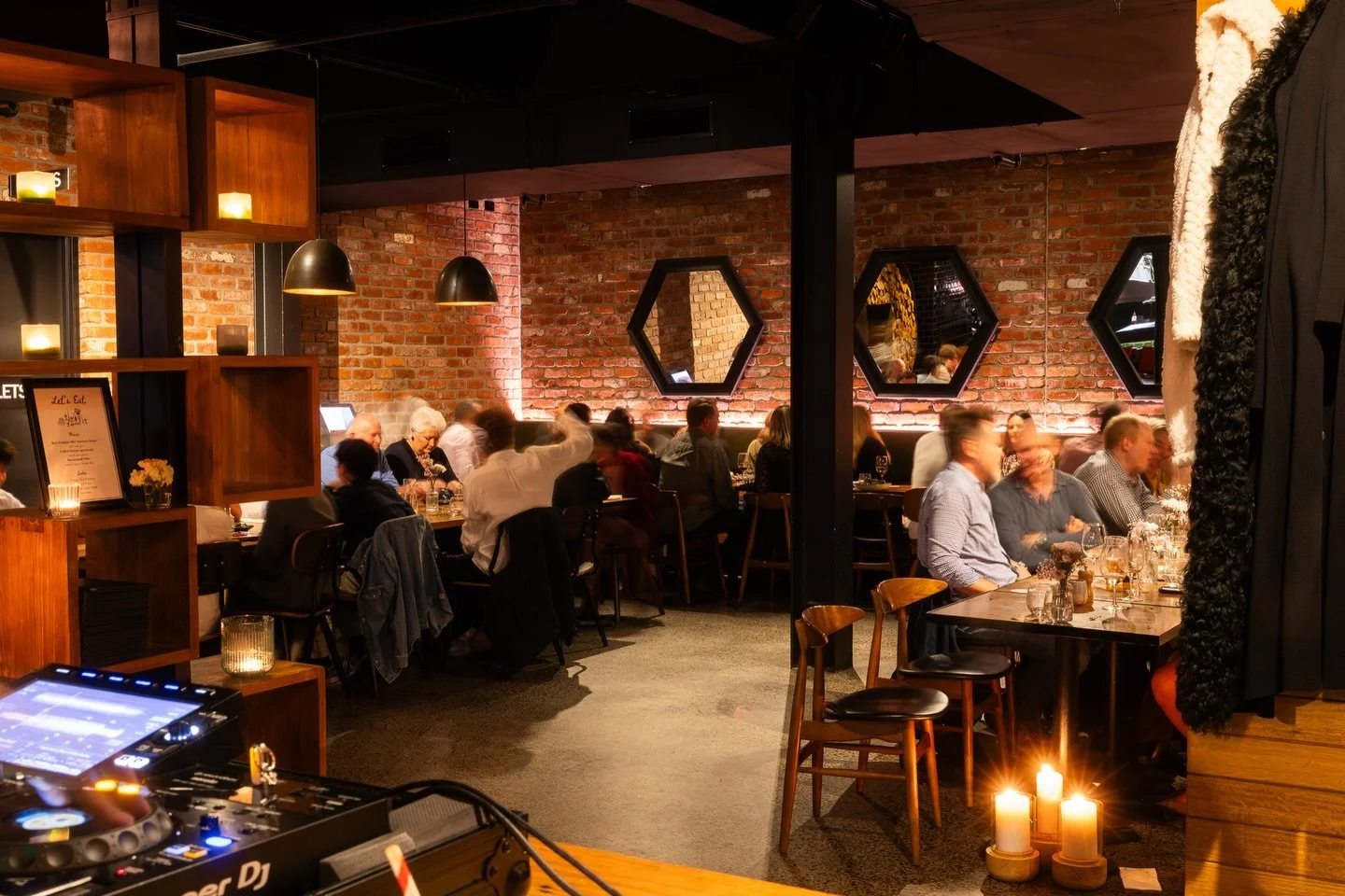 Do you have something to celebrate? Keep it local and host it with us at Sons of Mary!

Whether it&rsquo;s a birthday lunch, engagement drinks, work catch-up or simply an excuse to gather your favourite people, our venue is made for easy entertaining