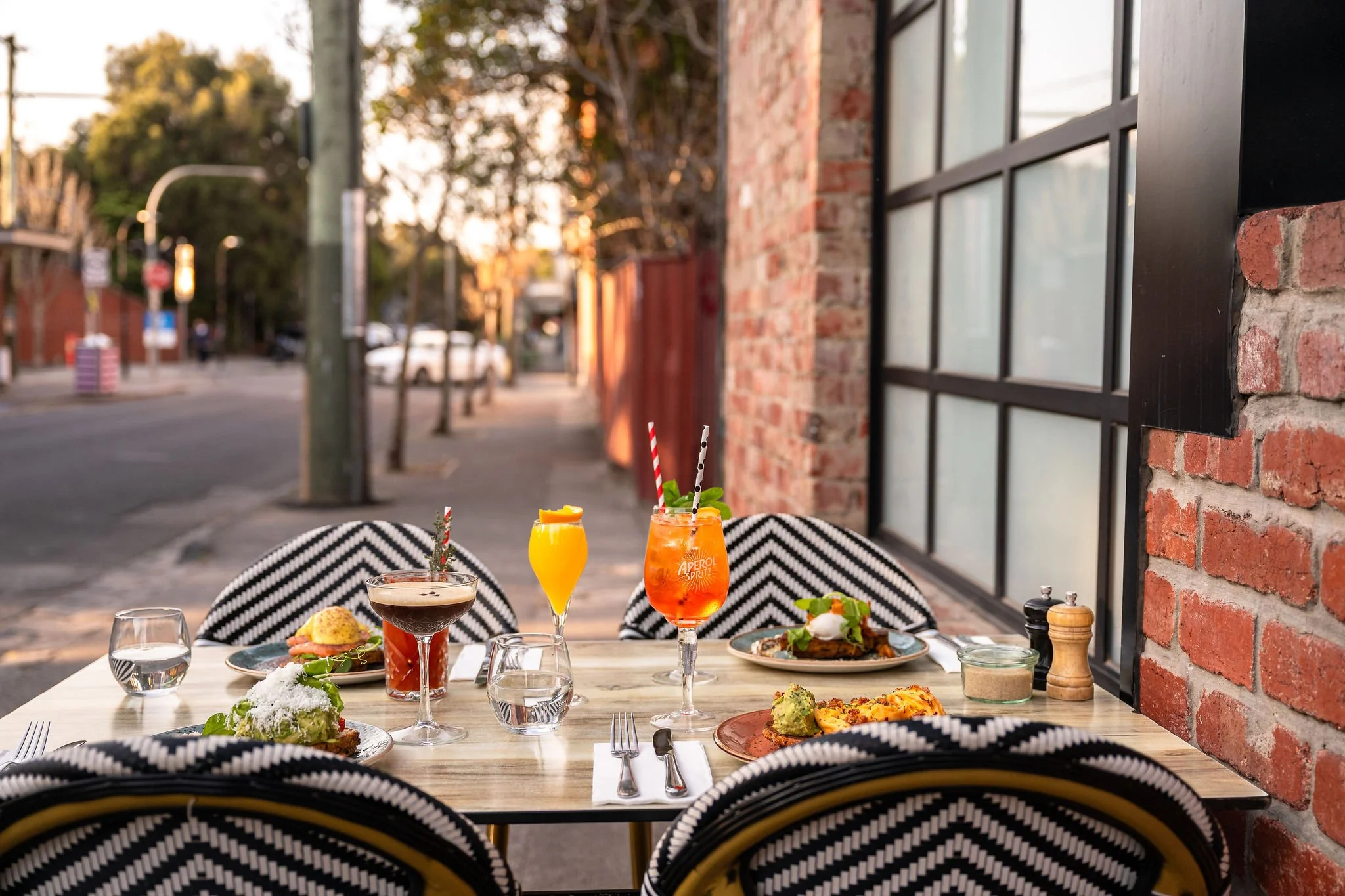 On weekends, we brunch.

Get your girls and guys together for Mary&rsquo;s Brunch Club, every Saturday and Sunday until 3pm.

Choose any brunch main plus a selected cocktail for $35, then add 90 minutes of bottomless Mimosas for $25 per person. That&