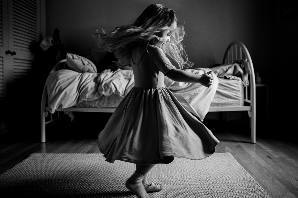 Why Your Home Is the Best Place for Family Photos