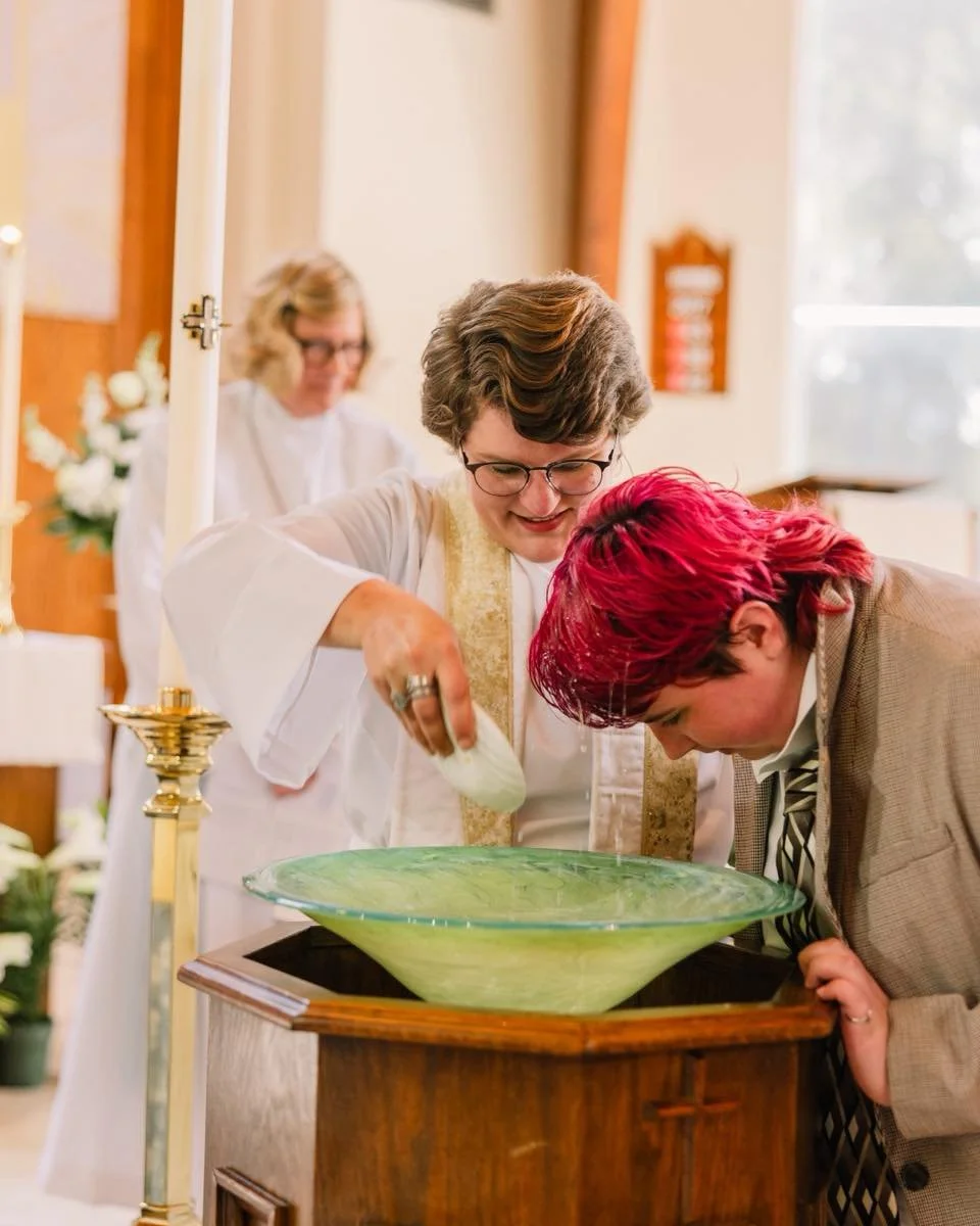 Did you know that here at Jacksonville Campus Ministry we do more than hang out, drink coffee, and talk about queerness? Sometimes we baptize people too! 

It was such an awesome privilege to baptize this student on Easter morning. Bonus, it was alon
