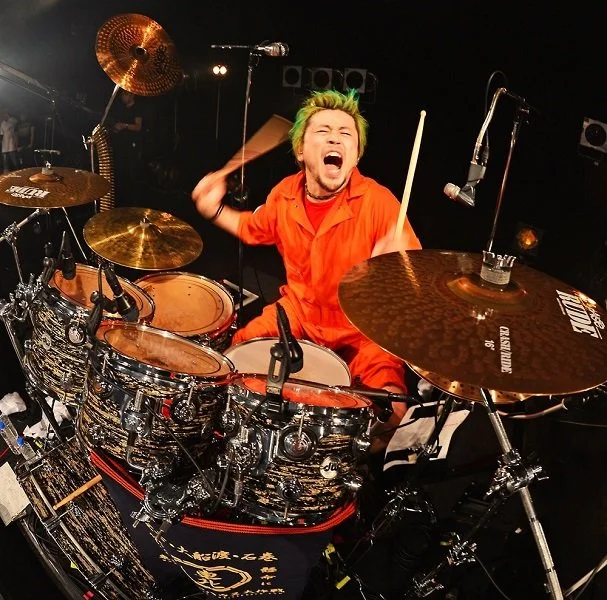 ANDREW / BBQ CHICKENS、FUCK YOU HEROES、FULLSCRATCH