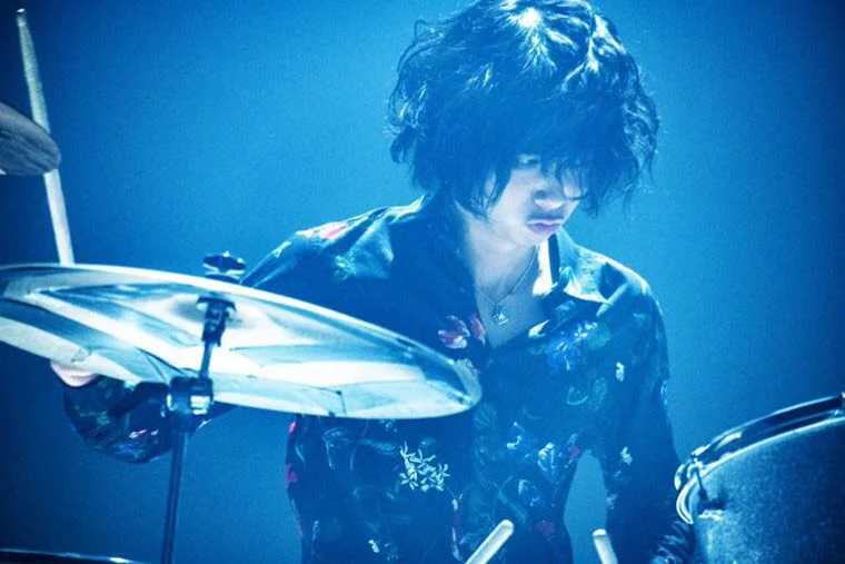 Nagamatsu Shintaro / SIX LOUNGE