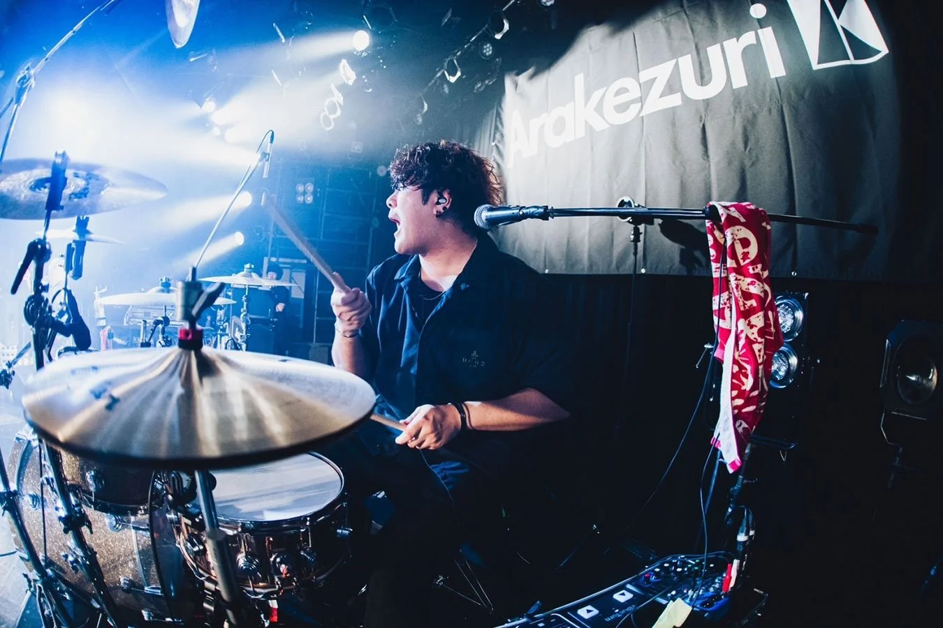 Tsubaki Yusuke / Arakezuri