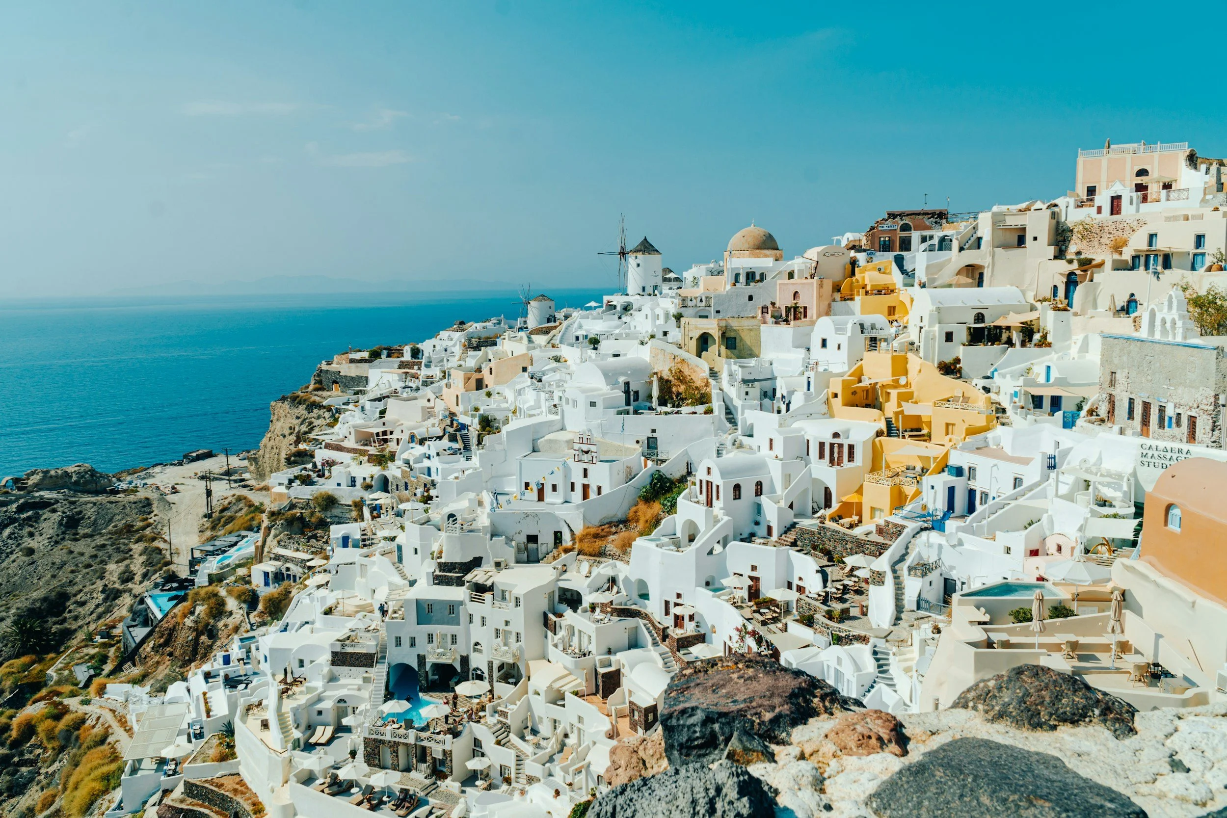 Santorini Beyond the Postcard: Where Iconic Views Meet Real Greek Soul