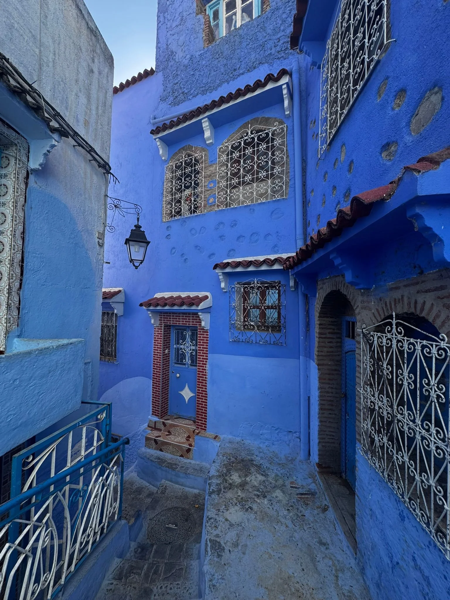 blue alleyway.jpeg