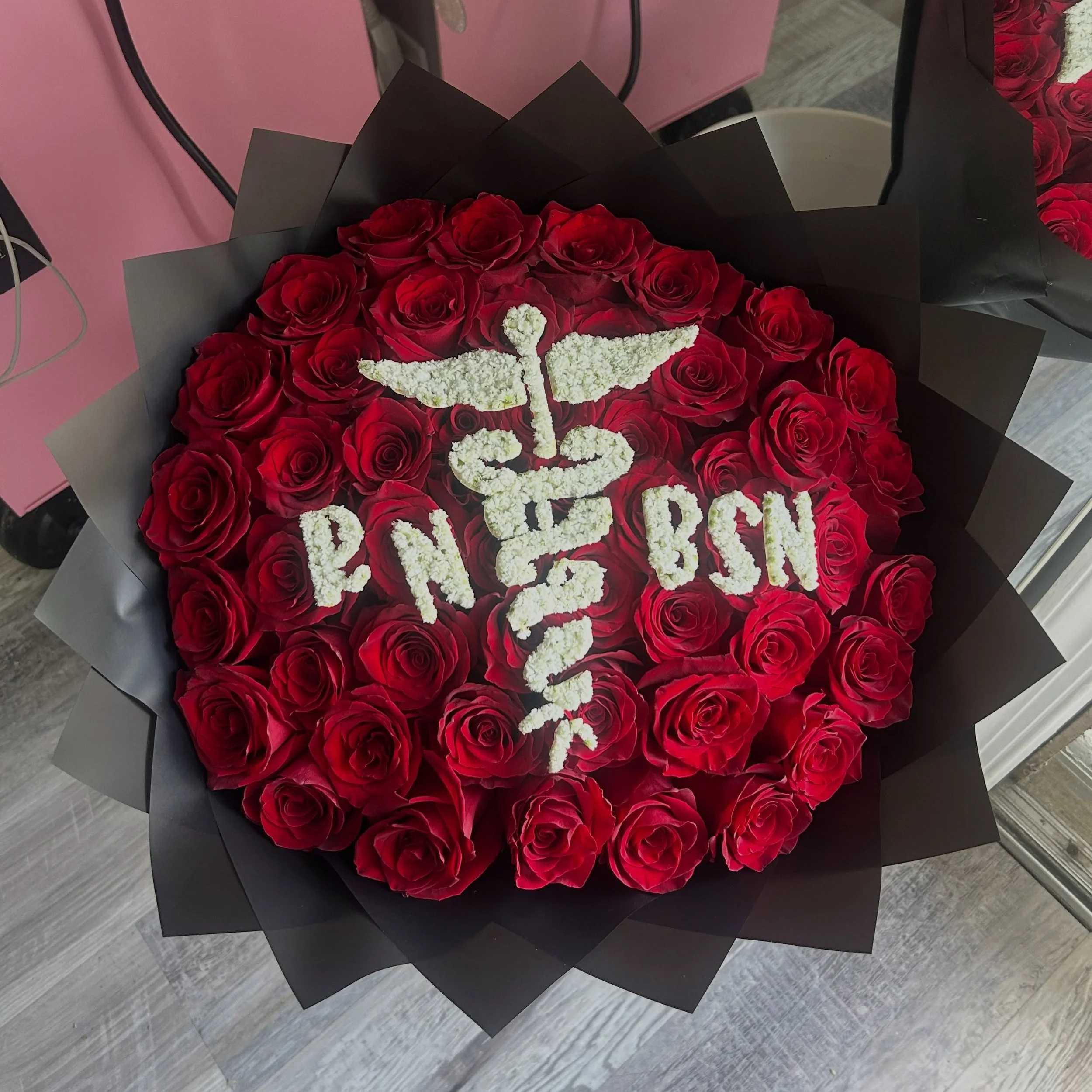 🩺🤍

#bouquet #rosebouquet #redroses #rnbsn #njflorist