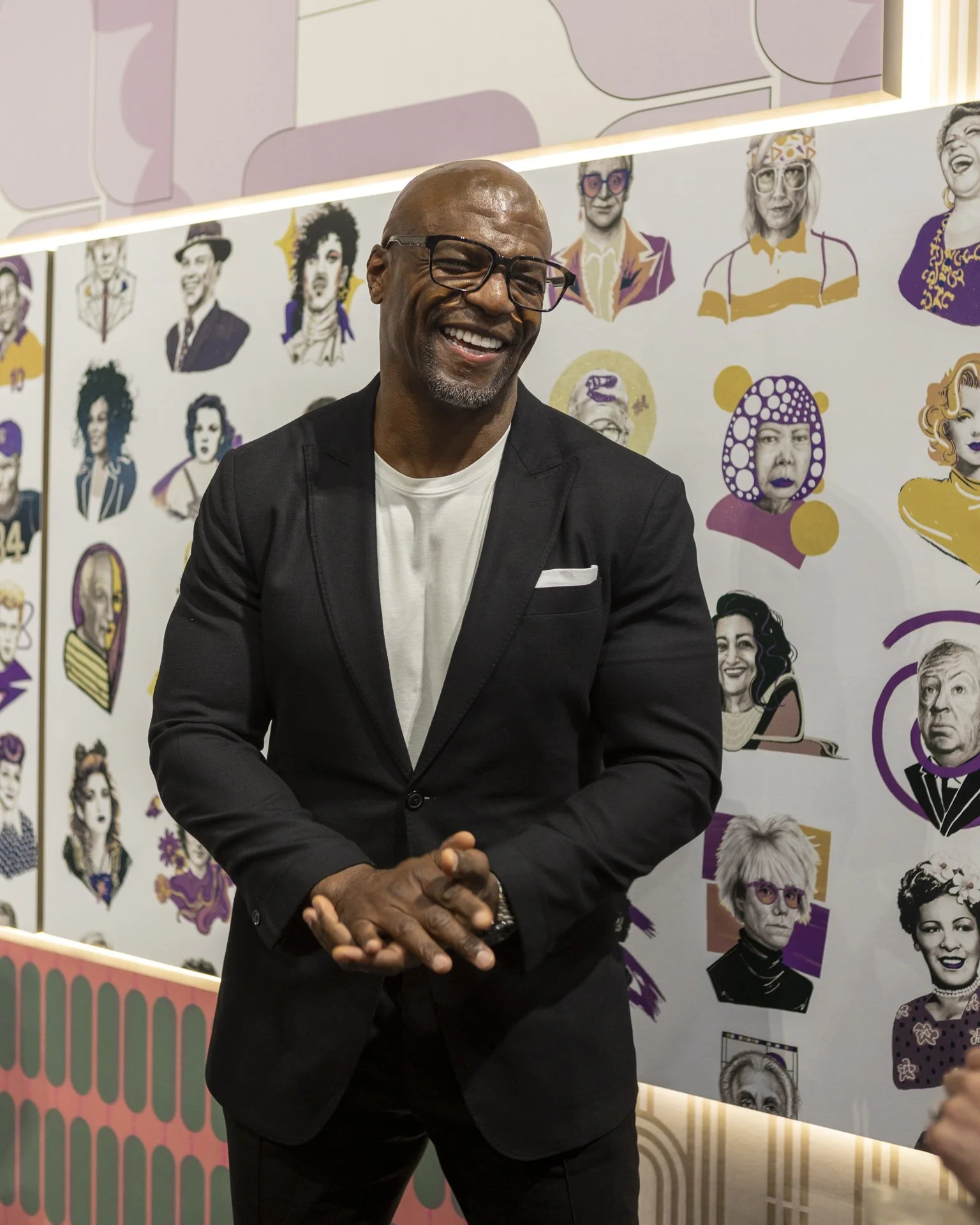 TerryCrews_Tradeshow_Iconographic_Smiling.jpg