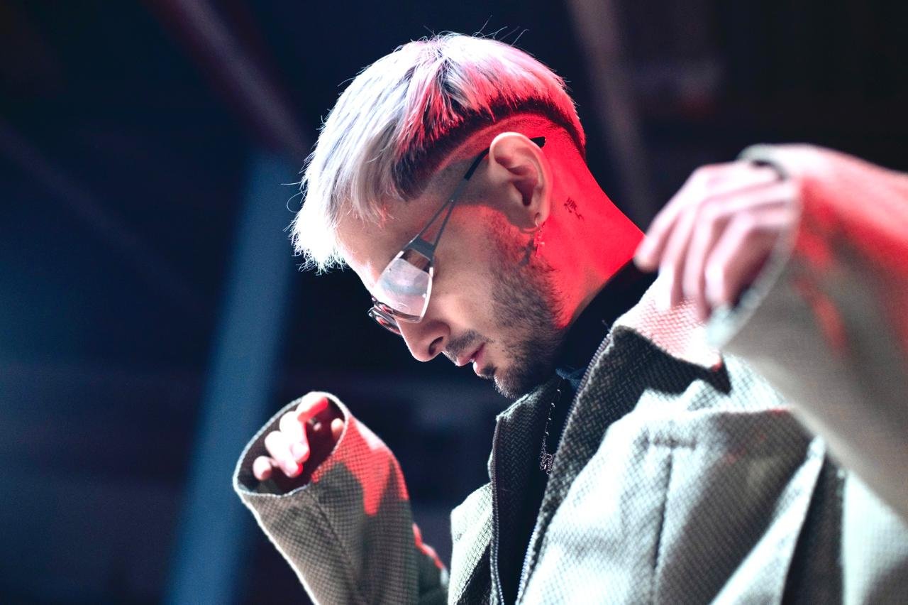 Saibu, el productor detrás del #1 global que está marcando el rumbo de la música latina