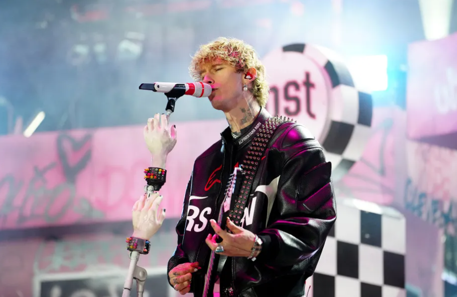 MGK confirma concierto en Ciudad de México 2026