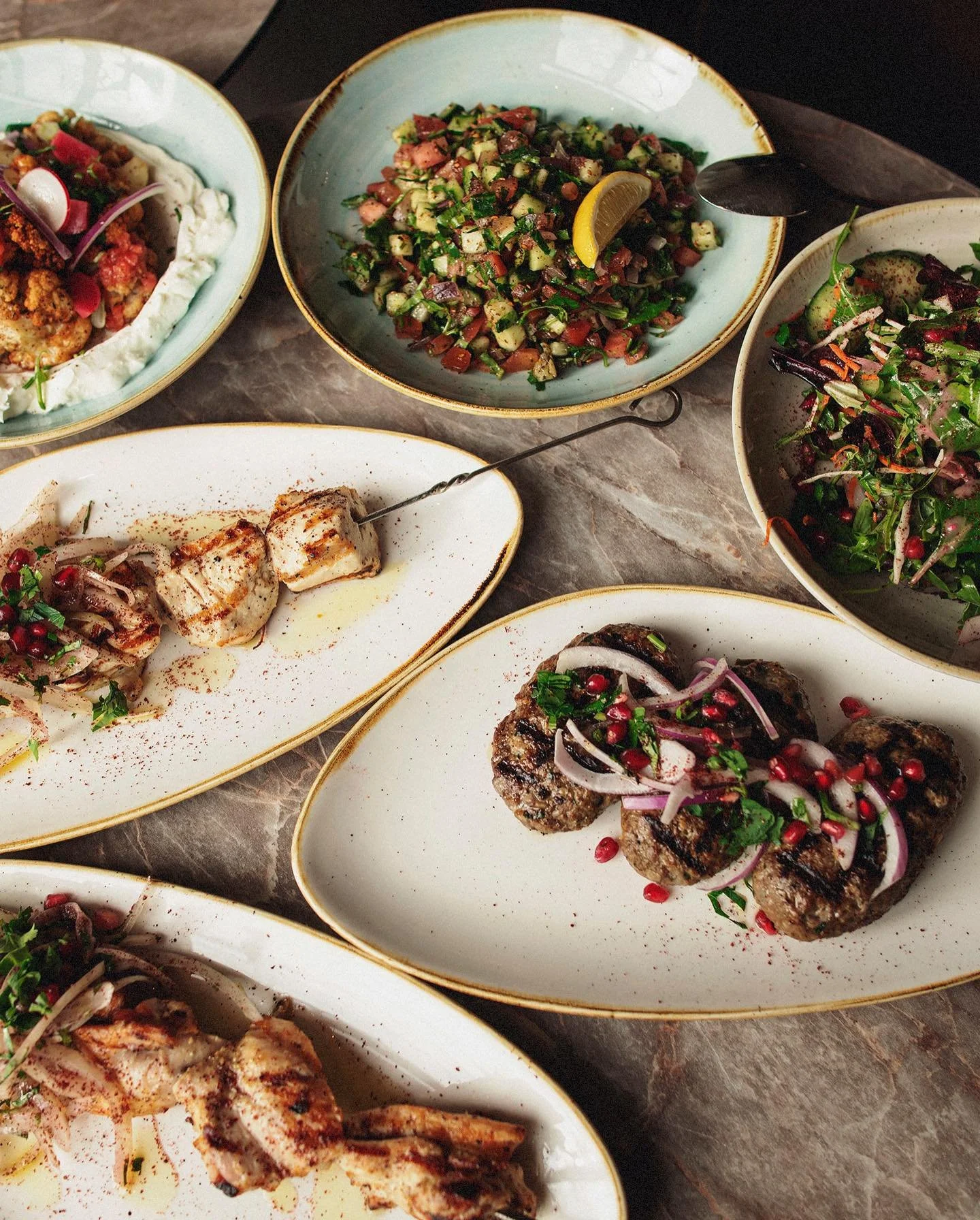 Family is everything to us, so what are your go-to Limon dishes you like to order for sharing with yours?

👨&zwj;👩&zwj;👧&zwj;👦

#foodtoronto #torontorestaurants #yyzeats #torontofoodies #torontofood