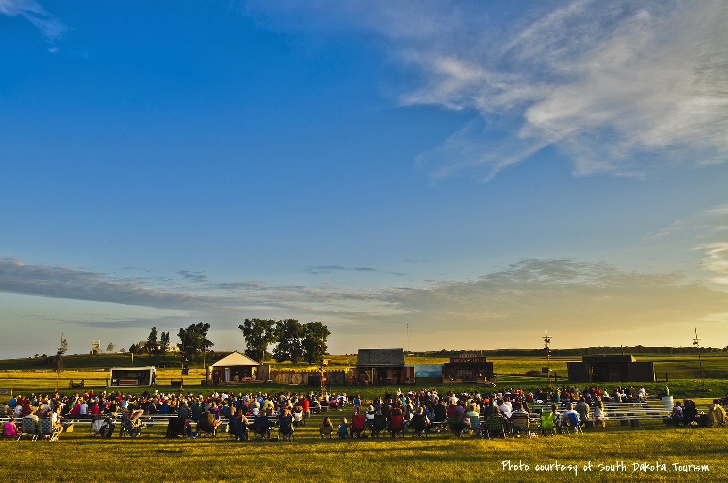 Pageant+Crowd+-+web.jpg