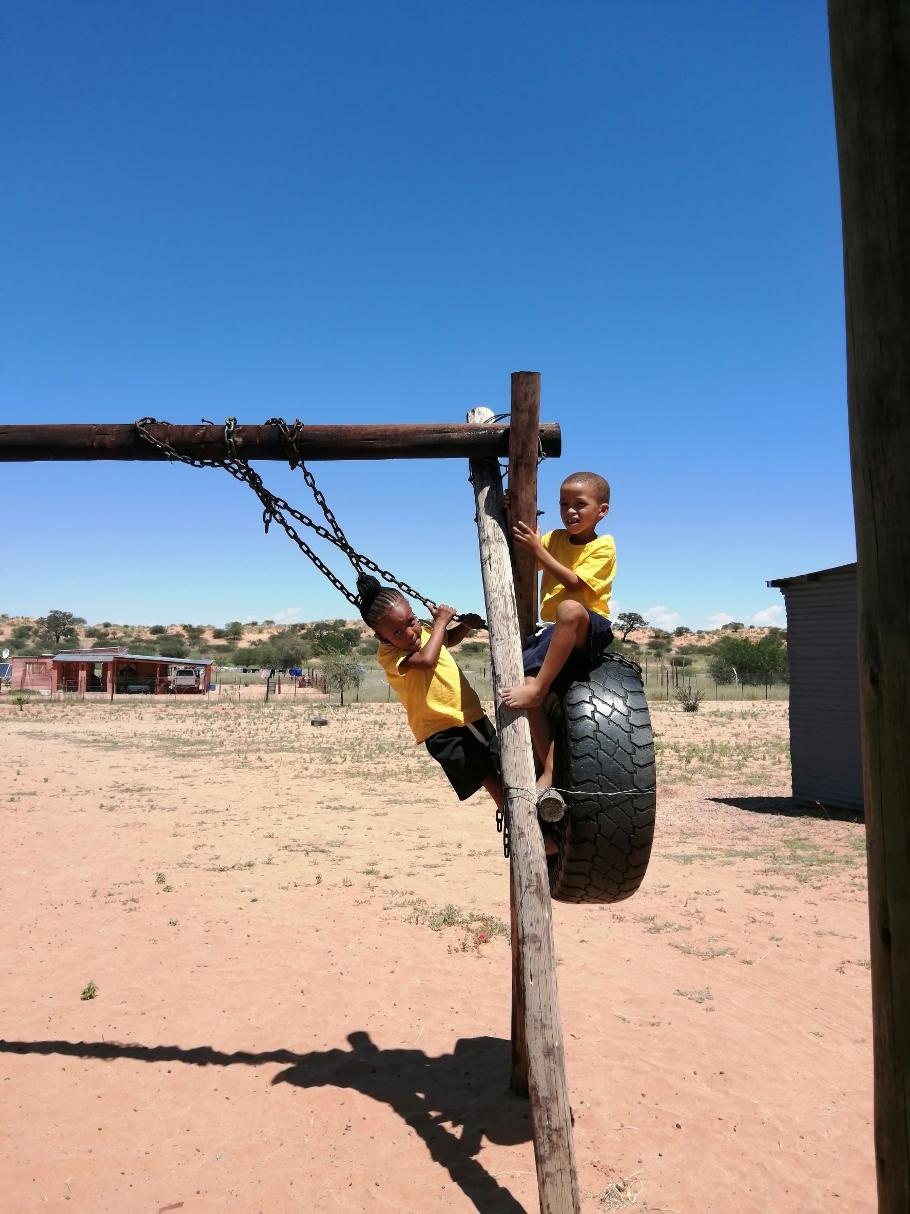 kids-playing_2.jpg