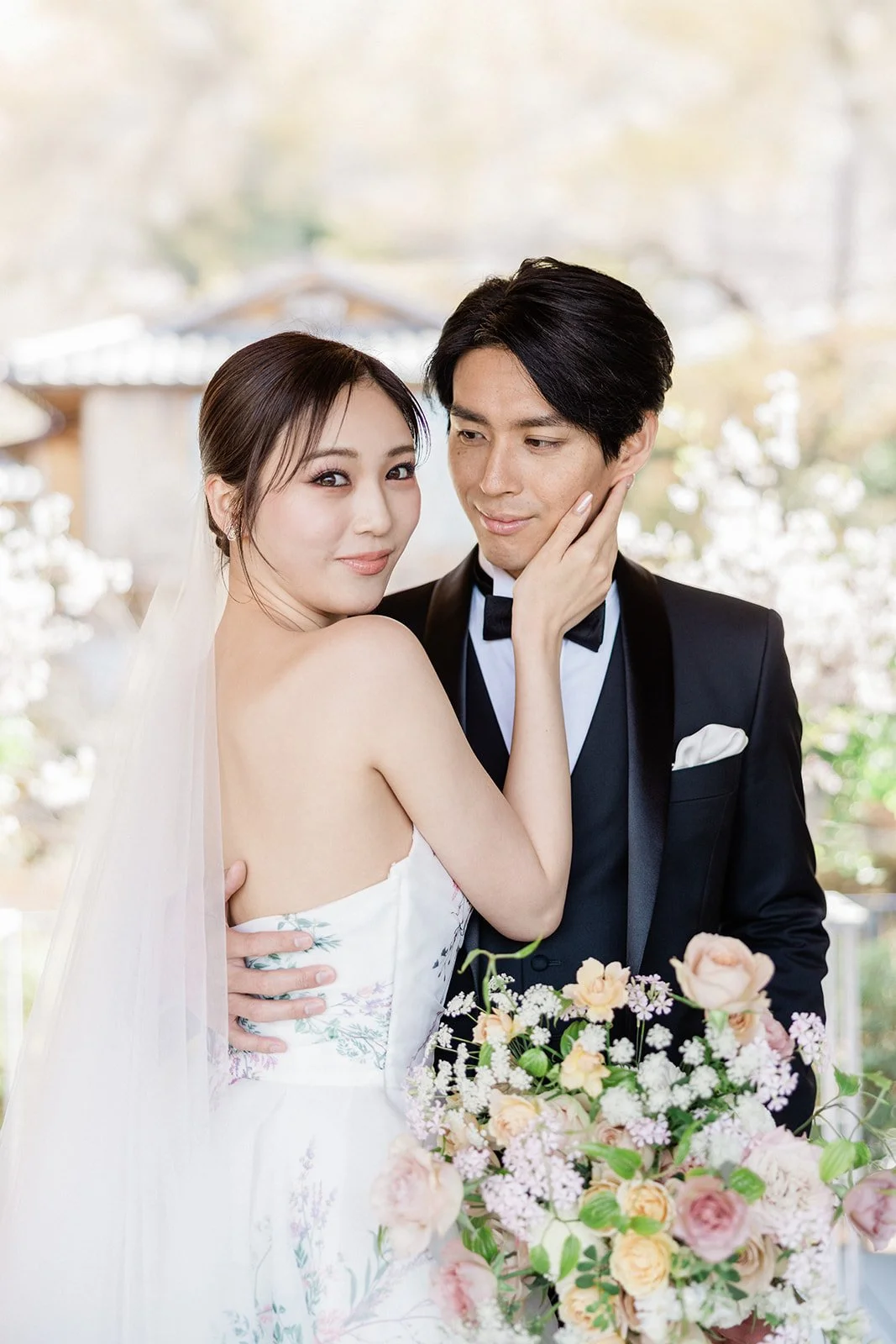 Editorial-Kyoto-WeddingGown-PascalVo-47.jpeg