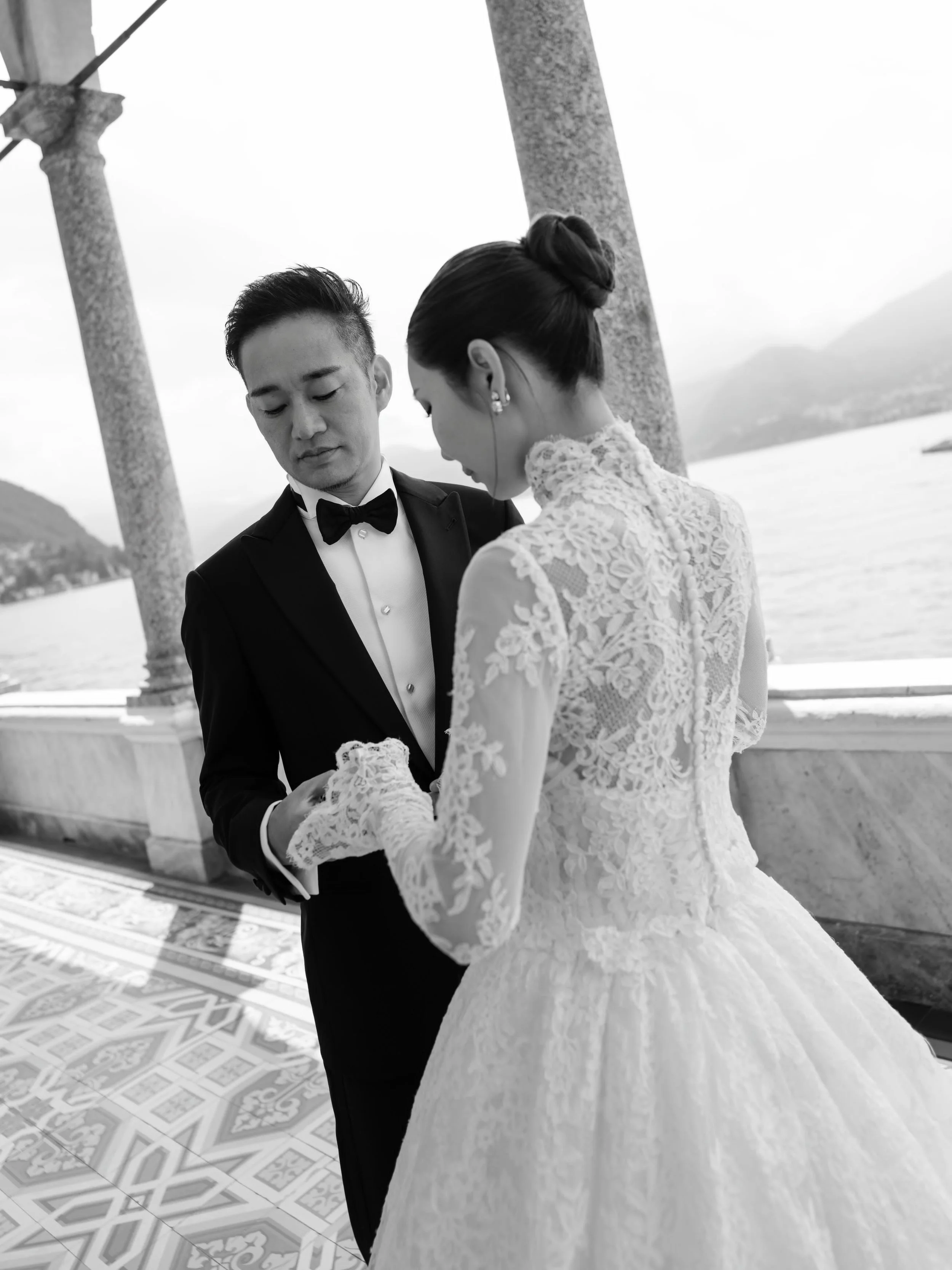 Luxury wedding at Mandarin Oriental Lago di Como for  japanese couple, photographed by Danilo & Sharon.
