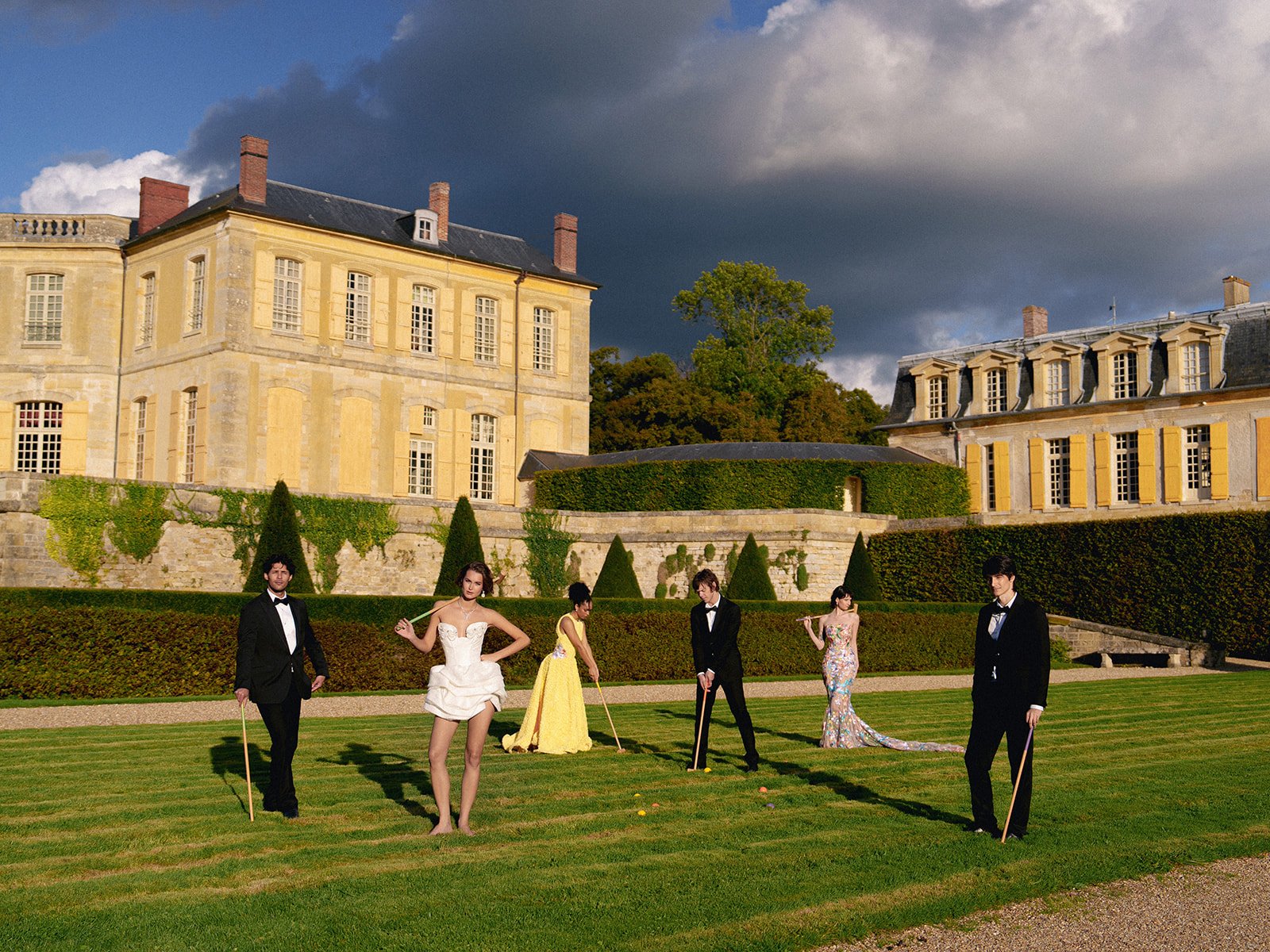 88 Wedding Vibes_ Chateau De Vilette_ Roman Ivanov.jpg