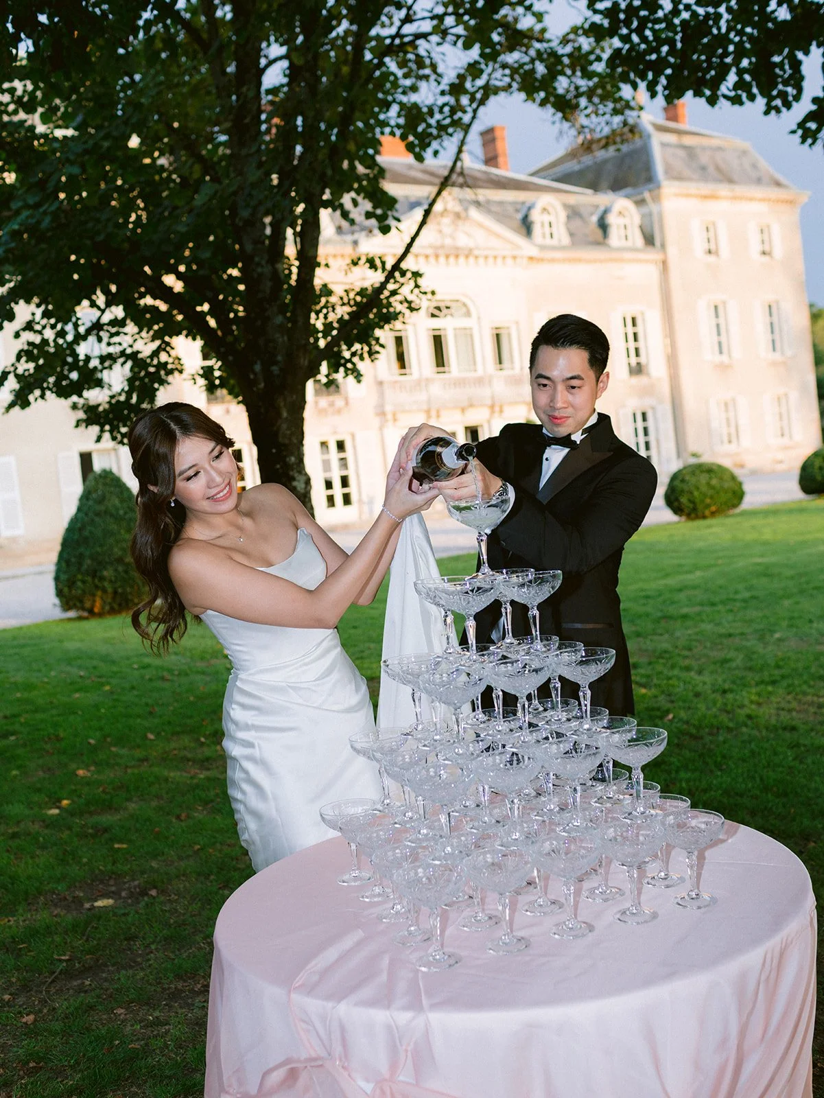 Chinese Tee ceremony at Chateau de Varennes
