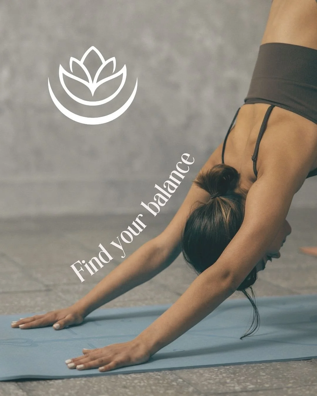 The days are getting shorter, the weather is getting grayer and the speculoos are already waiting in the supermarket 🙈
Focus on yourself for once and find your inner balance. How about yoga, detox or fasting - or even all of these together?