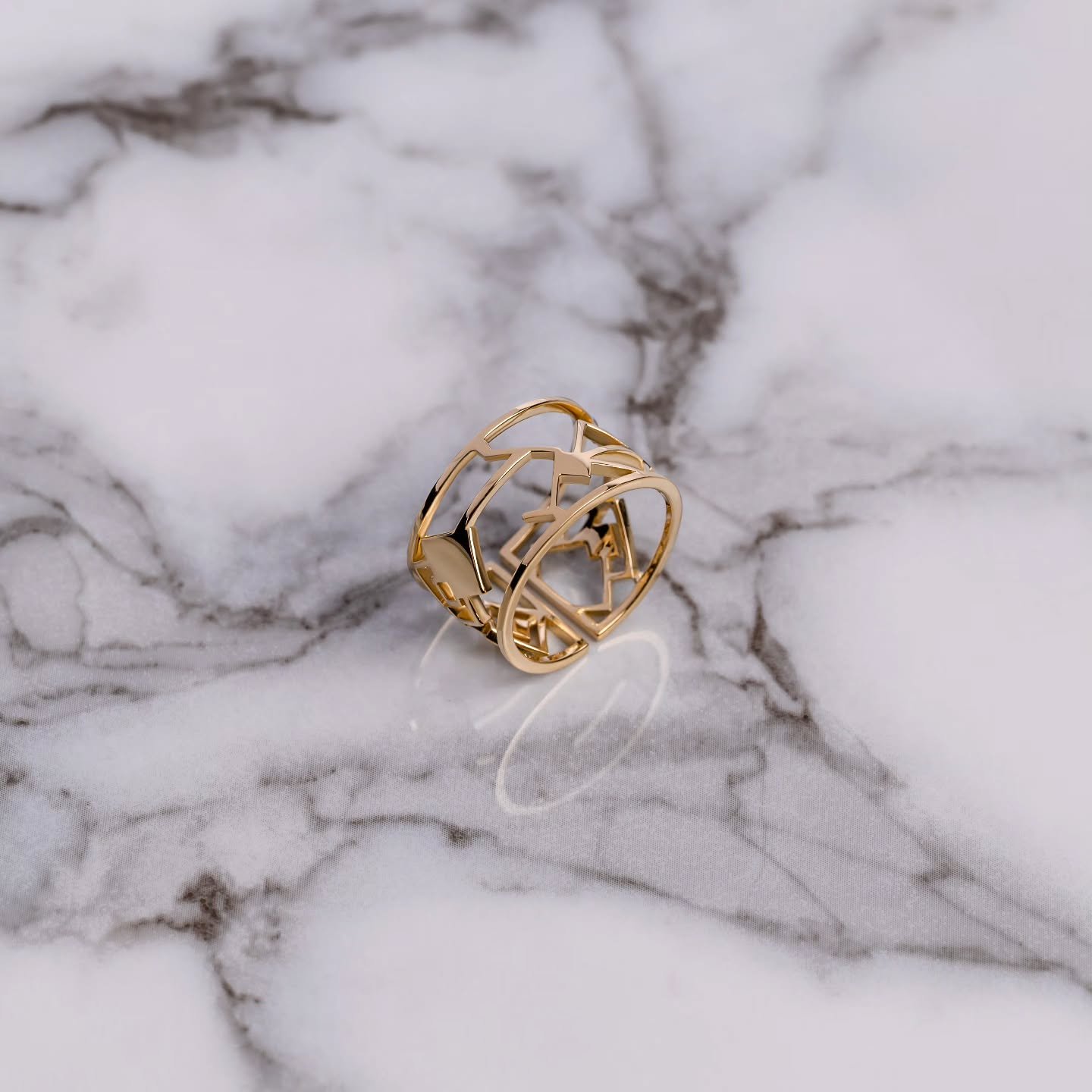 خاتم ذهب بيور عيار ١٨ لجملة "لقد جمعنا الحب فمن يفرقنا" تألقي بهدية مميزة وعبري عن حبك ❤️

حوّل كلماتك إلى فن من خلال خدمات تصميم الخطوط العربية الهندسية. دع تصميمك تتألق بخط مذهل وفريد ​​من نوعه يجسد جوهر شخصيتك

Get in touch via instagram