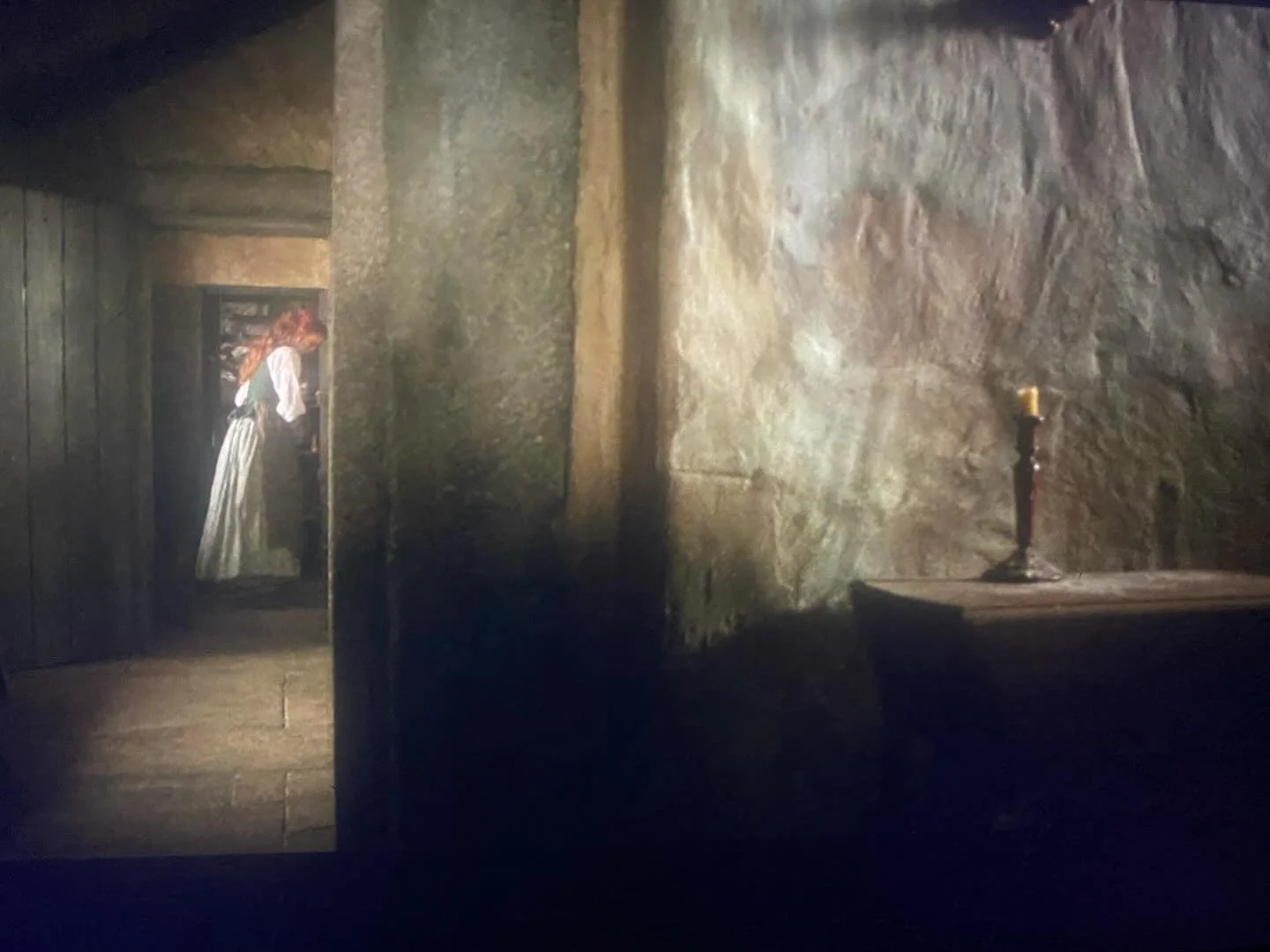 Mon &acirc;me frissonne quand l&rsquo;automne approche.
Chaque ann&eacute;e, je l&rsquo;attends avec impatience, tant cette saison parle &agrave; ce qu&rsquo;il y a de plus intime en moi.
C&rsquo;est ce moment de bascule, ce souffle entre ombre et lu