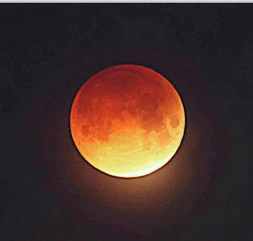 Bonjour! 

Hier, il y a eu une &eacute;clipse.
Est ce que certains d&rsquo;entre vous l&rsquo;ont ressentie ?

Les &eacute;clipses passent parfois inaper&ccedil;ues. Mais il arrive aussi qu&rsquo;elles viennent bousculer quelque chose. Une fatigue in