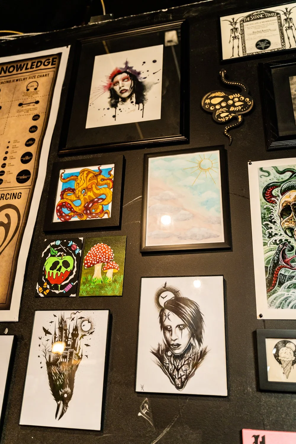 tattoo-shop-interior-detail-34.jpg