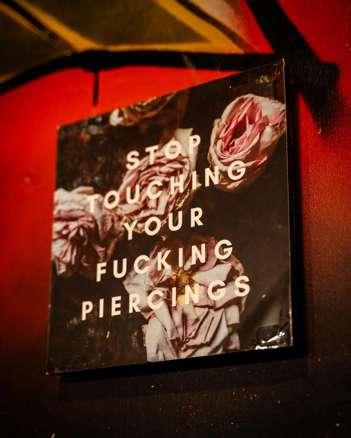 tattoo-shop-interior-detail-28.jpg