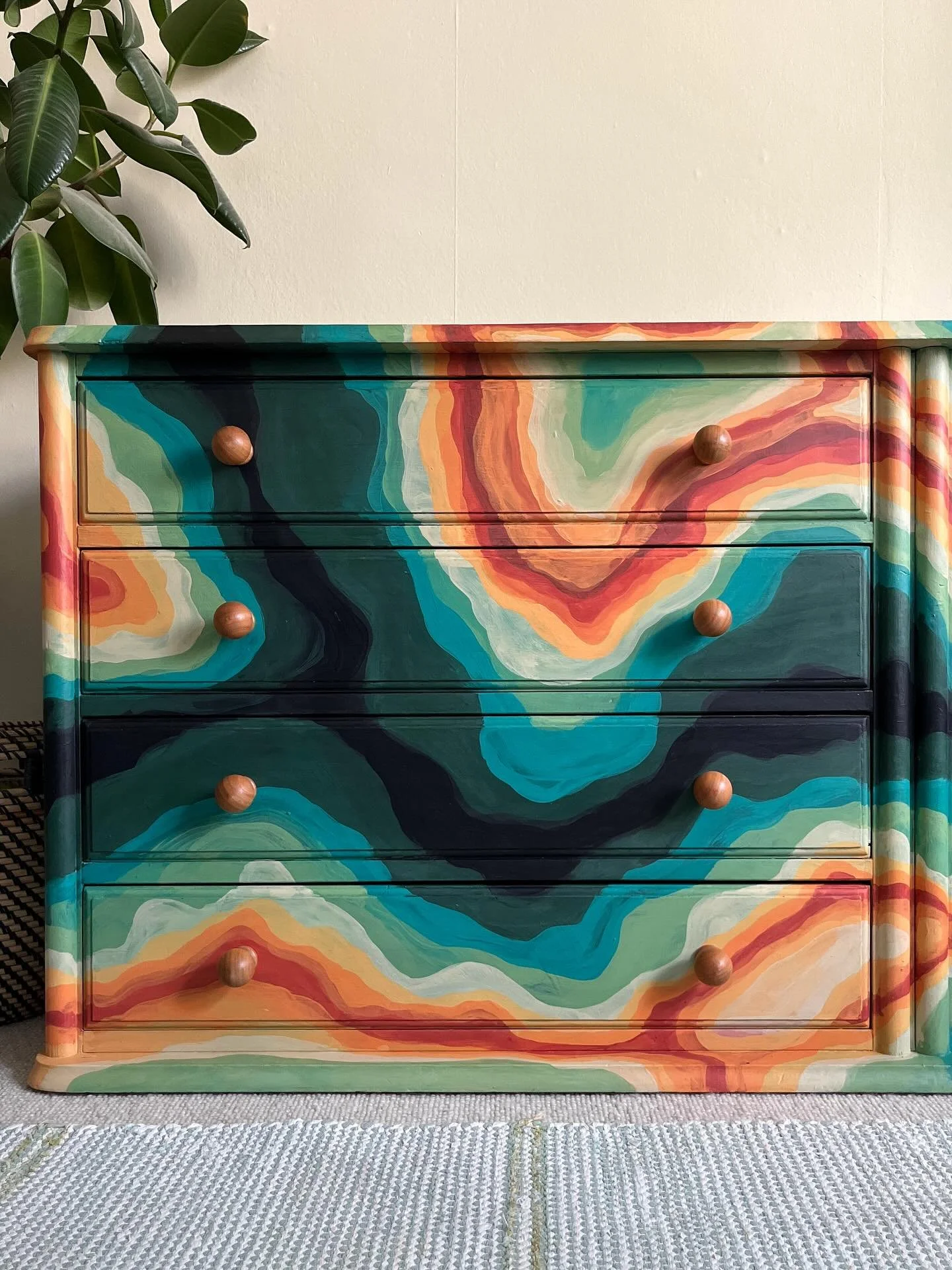 I was hoping to show you more pictures of this earlier but it seems snapping few shots is taking me longer than painting it. 
I wanted to paint the pattern all over the piece so that it flows and envelops it completely in these organic earthy shapes