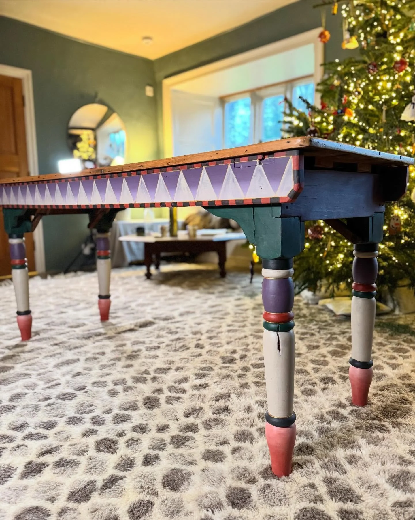 A rather special commission I&rsquo;ve recently completed ✨ This pine table holds so much sentiment for my client, who played and drew at it with her sisters as children.

She asked me to jazz it up a little and give it a fresh update. I took colour 