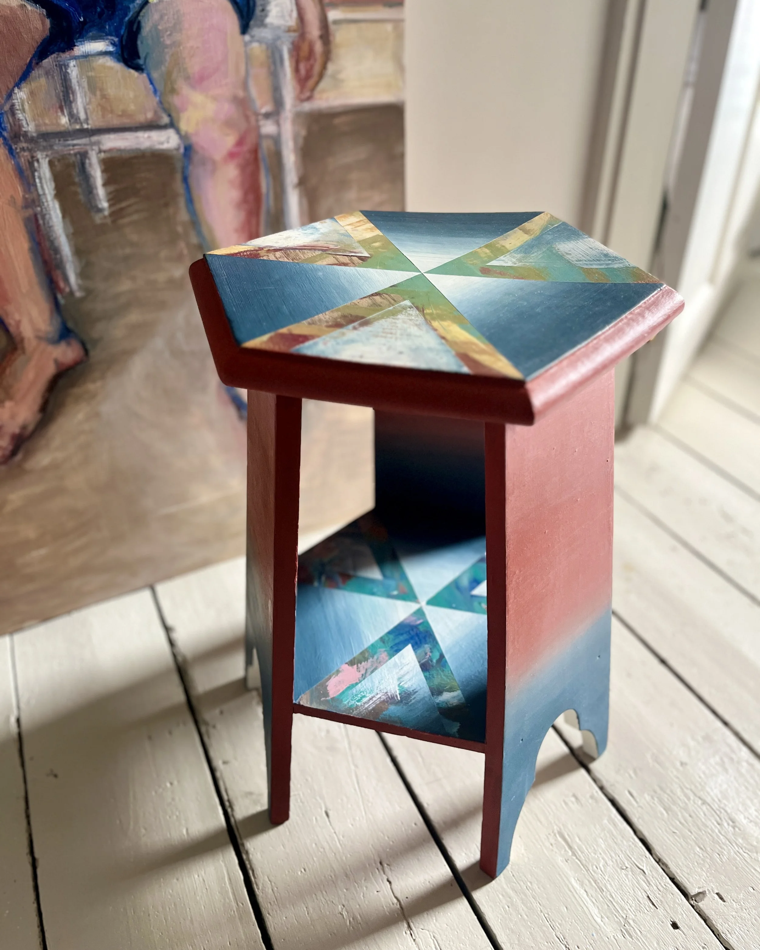 SMALL SIDE TABLE 250324