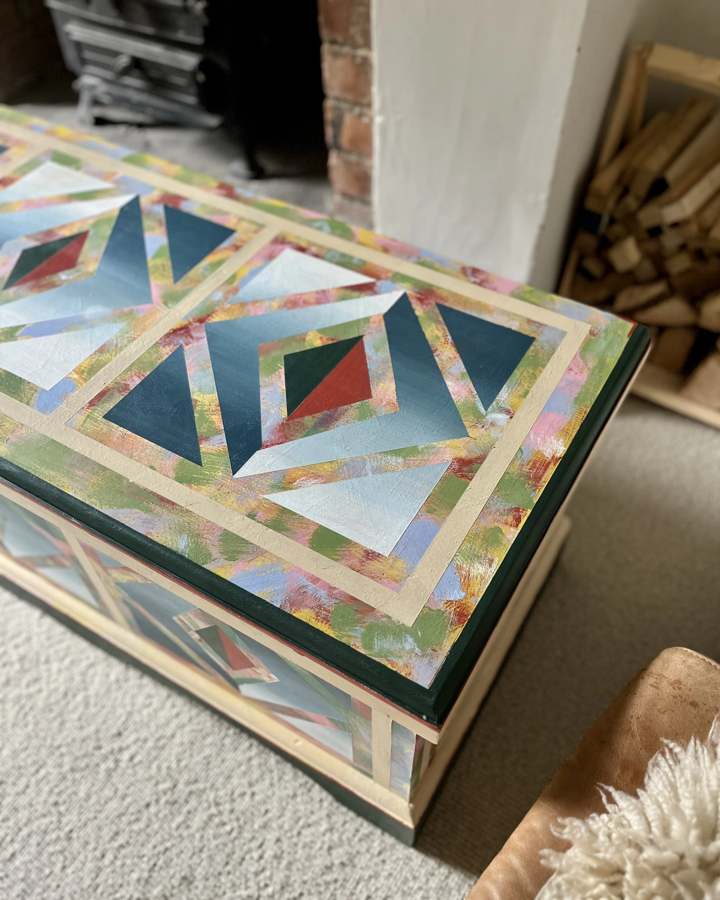 BLANKET CHEST 250511