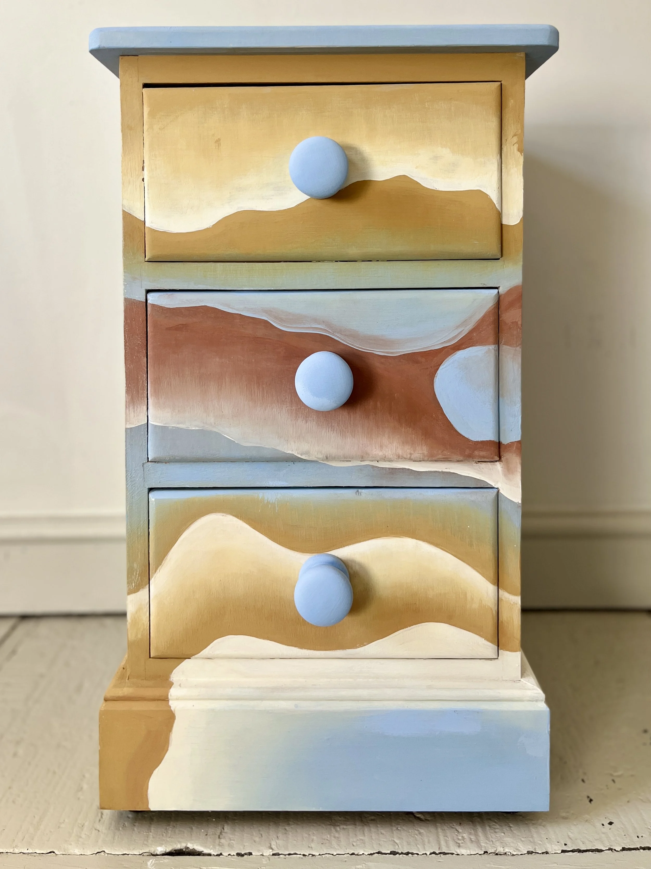 SINGLE BEDSIDE TABLE 250407