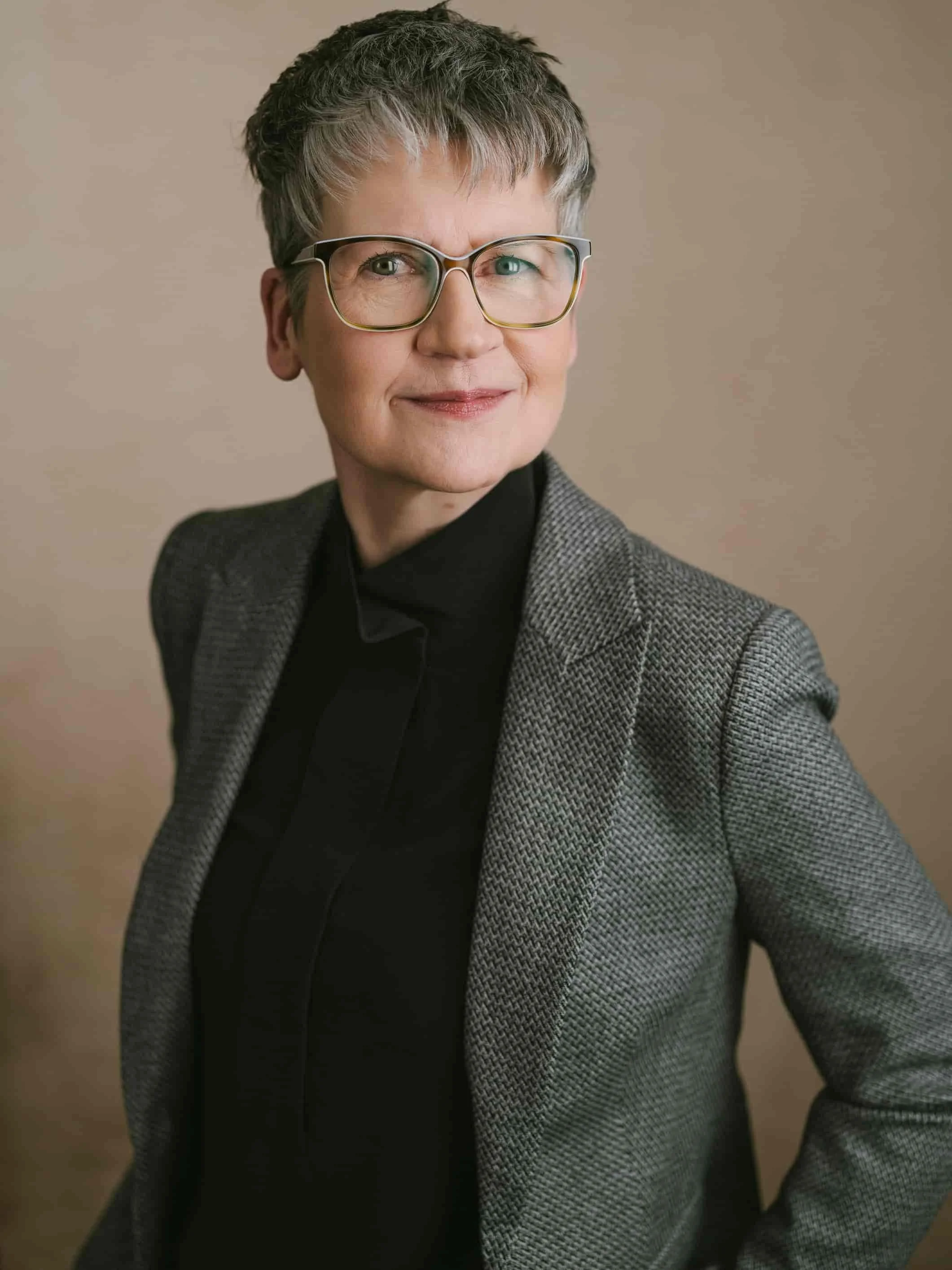 Cora Helberg – Interim Führung mit Mandat in B2B-Industrieunternehmen