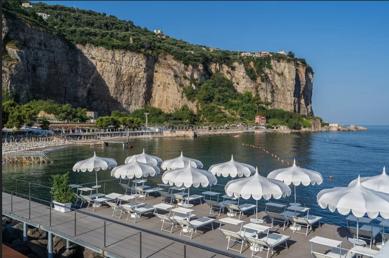 Moyatoh and Hotel Mary Positano Italy