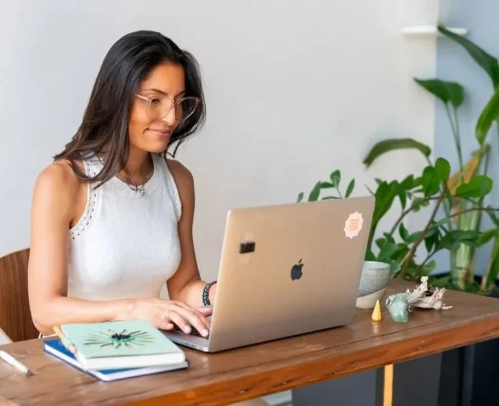 The Light Arts Design websites for conscious women