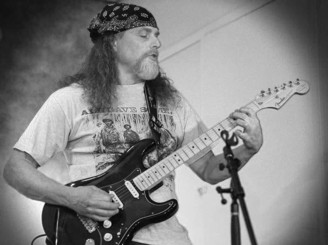 Joe%2BJamming.jpg