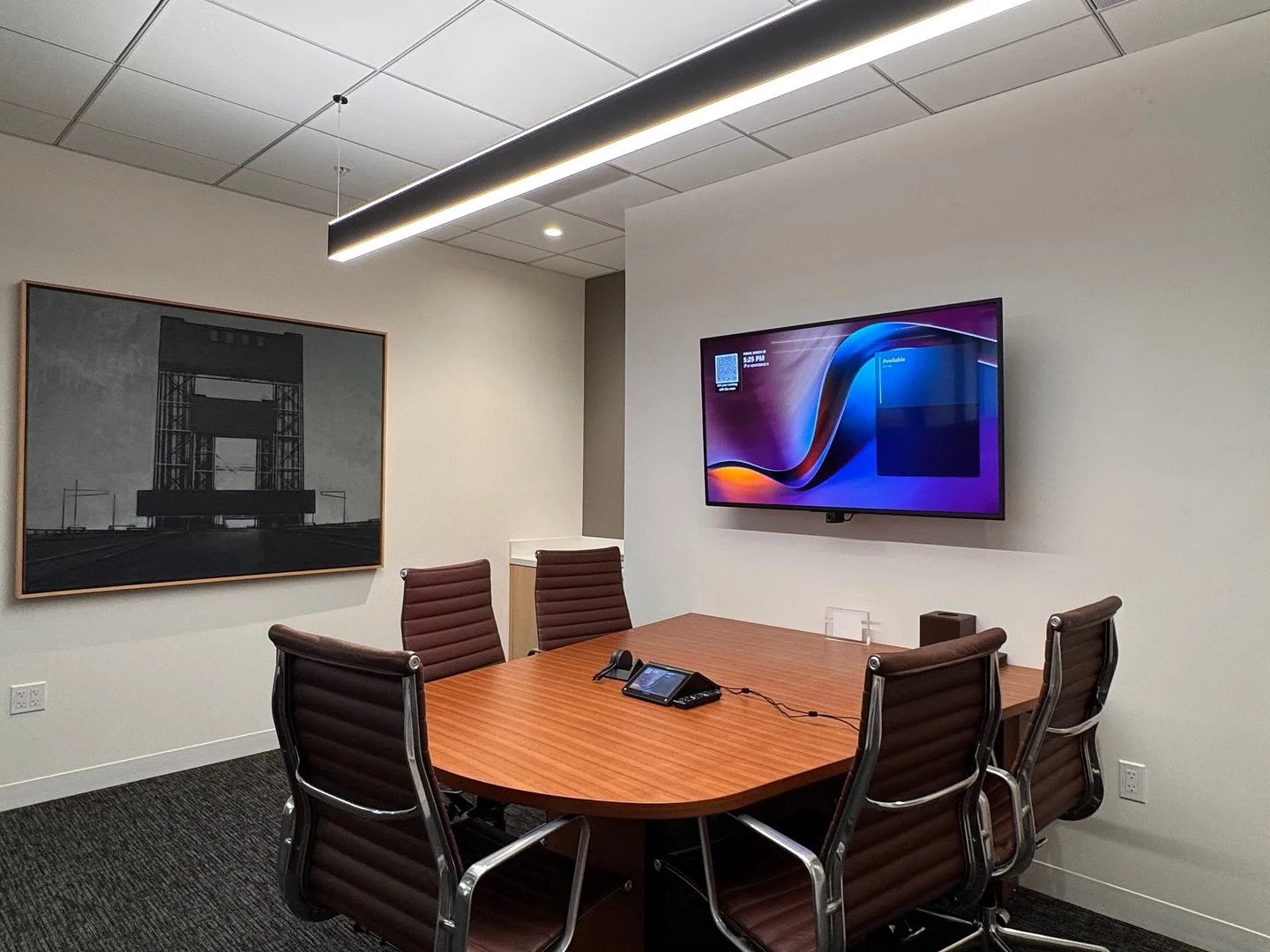 Amidst this week&rsquo;s US travel delays, our team took a quick cross country trip to New York and executed a project at a major law firm. We equipped our client&rsquo;s new office with @crestron AV + camera and @biamp_systems audio. 

LINTRIX is he