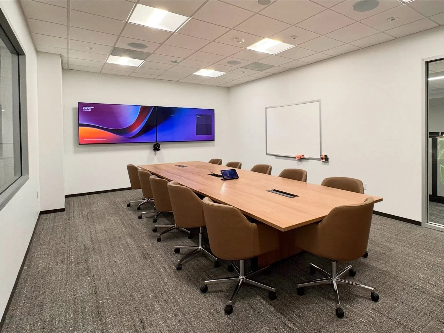 You&rsquo;re preparing your company for the future, but are you leaving your technology behind? Our solutions ensure your workspace stays competitive and reliable 🛜

LINTRIX creates custom technology solutions for companies with evolving needs. 

📞