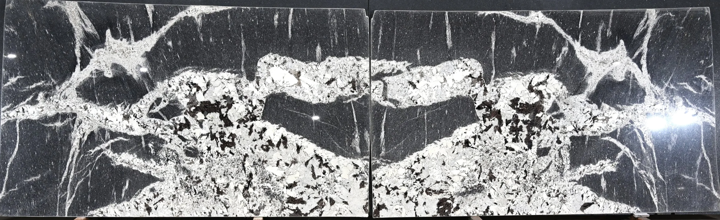 Splendor Polished Bookmatched.png